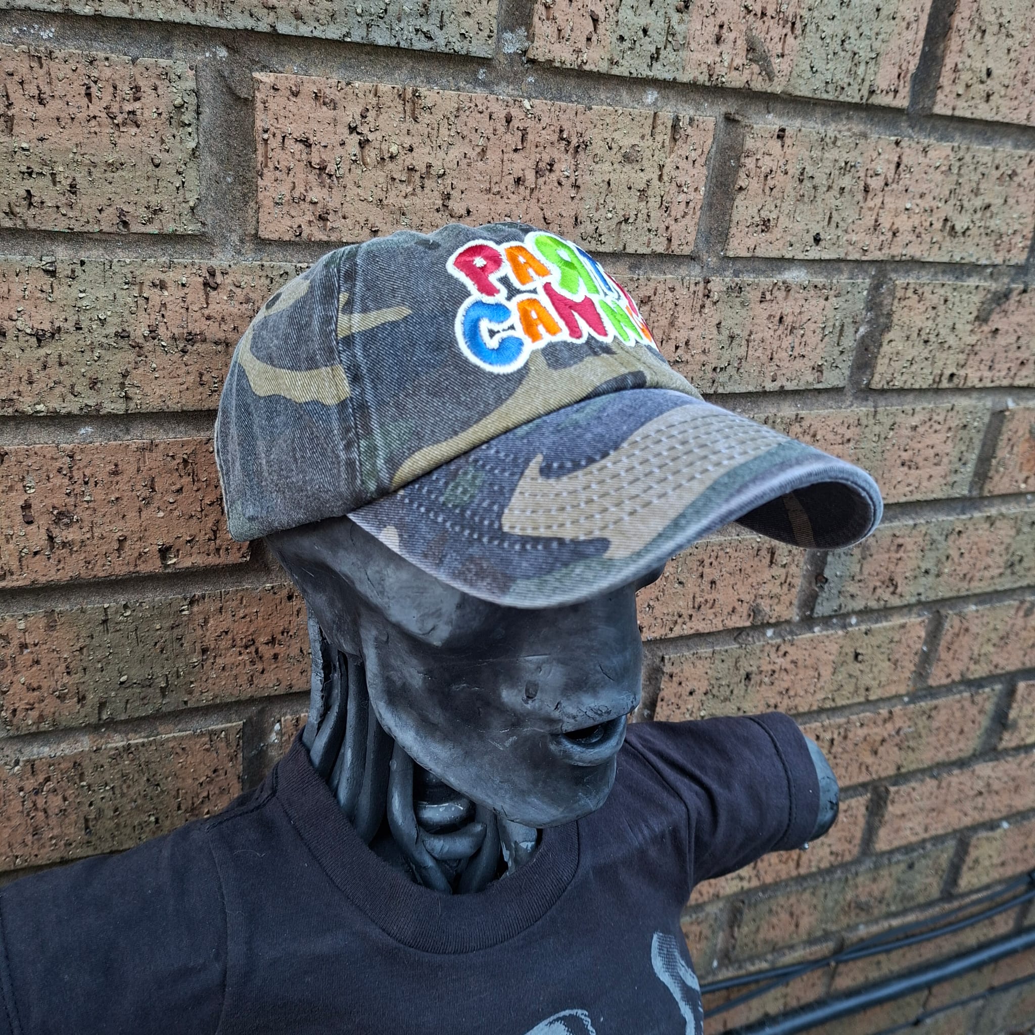 party-cannon-glow-in-the-dark-casquette-dad-camo-vert image 6