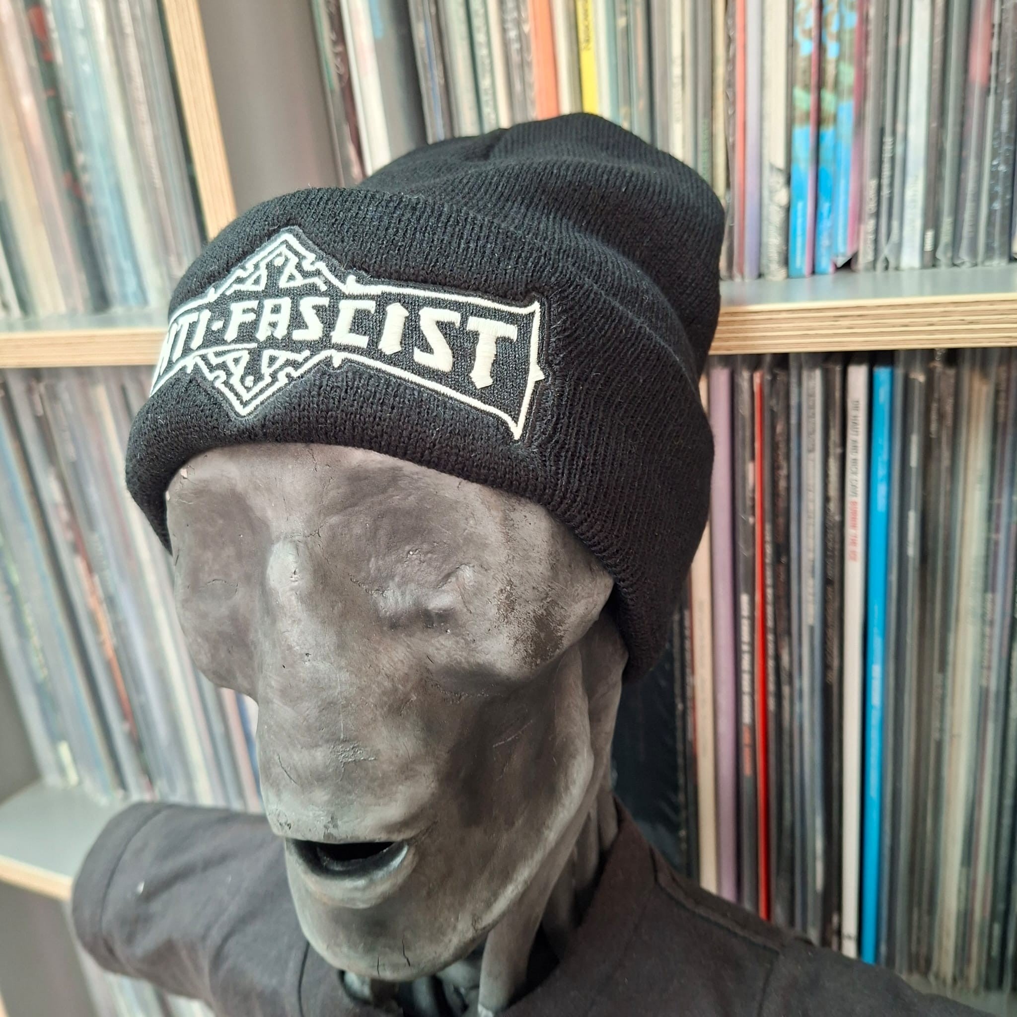 anti-fascist-bolt-thrower-bonnet-noir-phosphorescent image 2