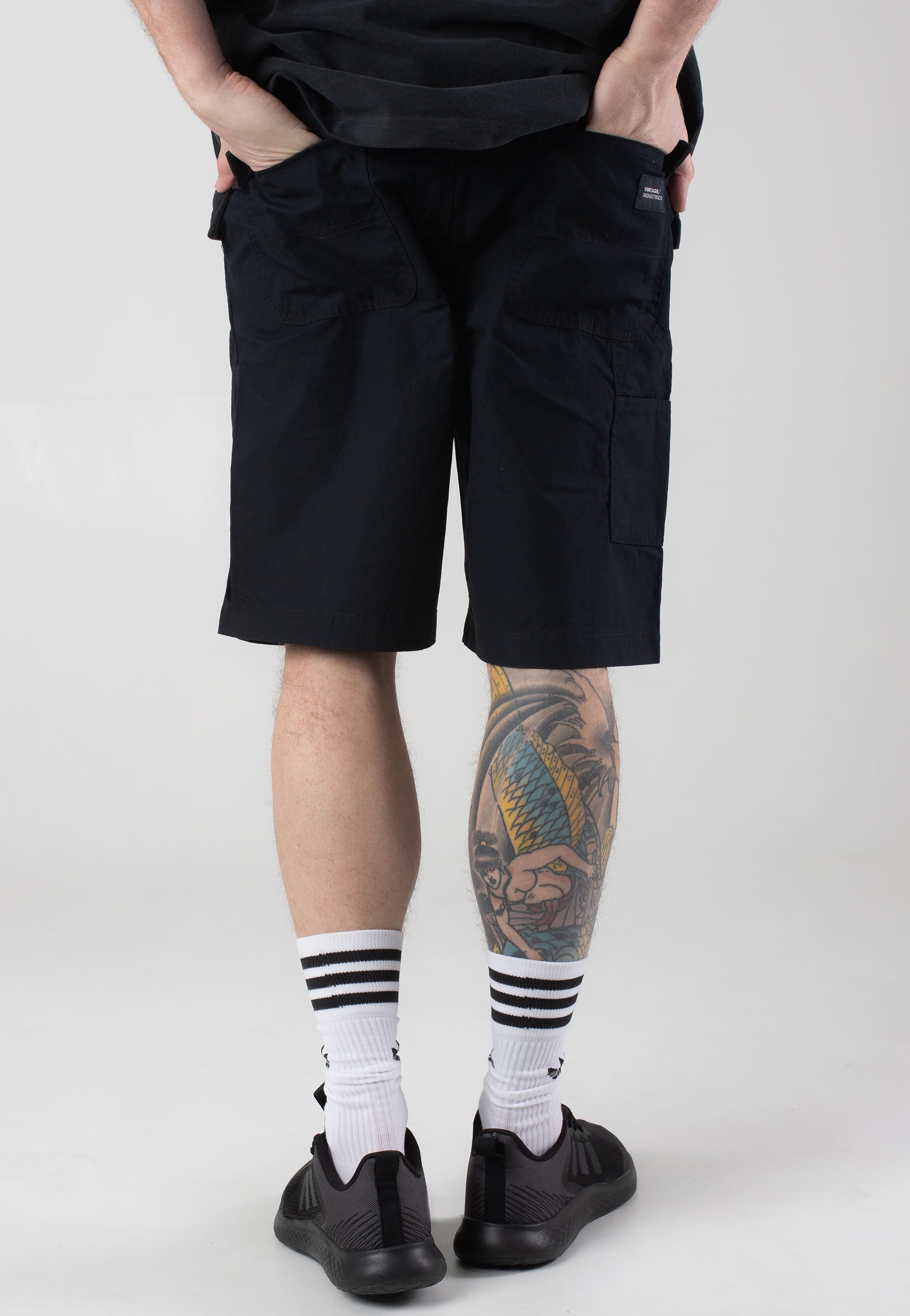 vintage-industries-worker-black-short-cargo-noir-m image 2