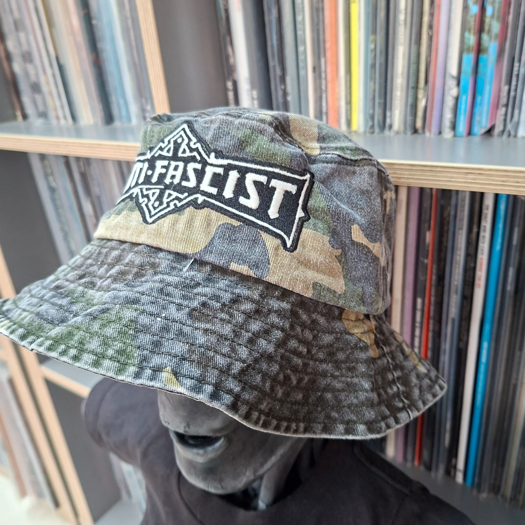 anti-fascist-bolt-thrower-bob-camo-vert-phosphorescent image 2
