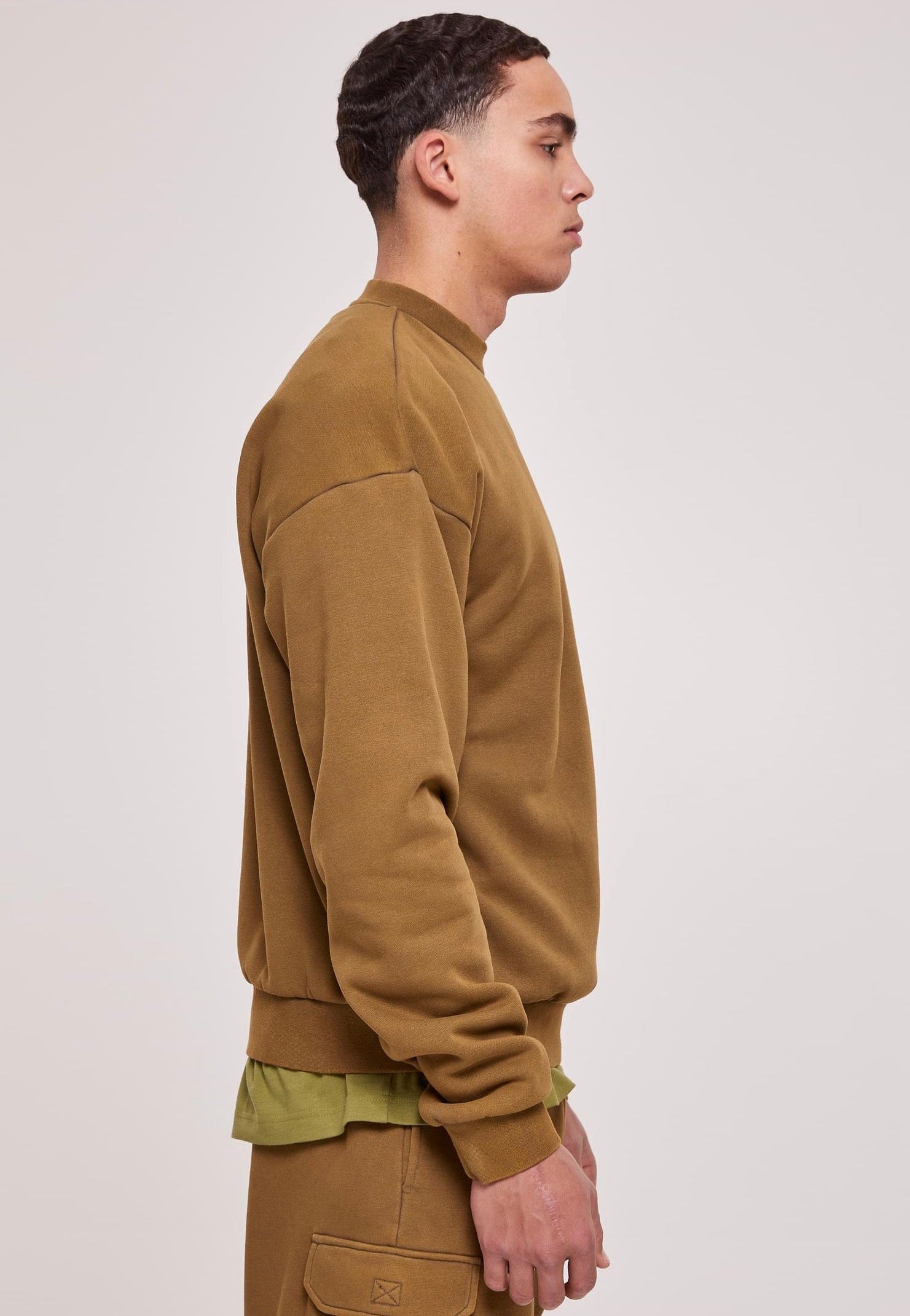 urban-classics-acid-washed-sweat-vert-olive image 3