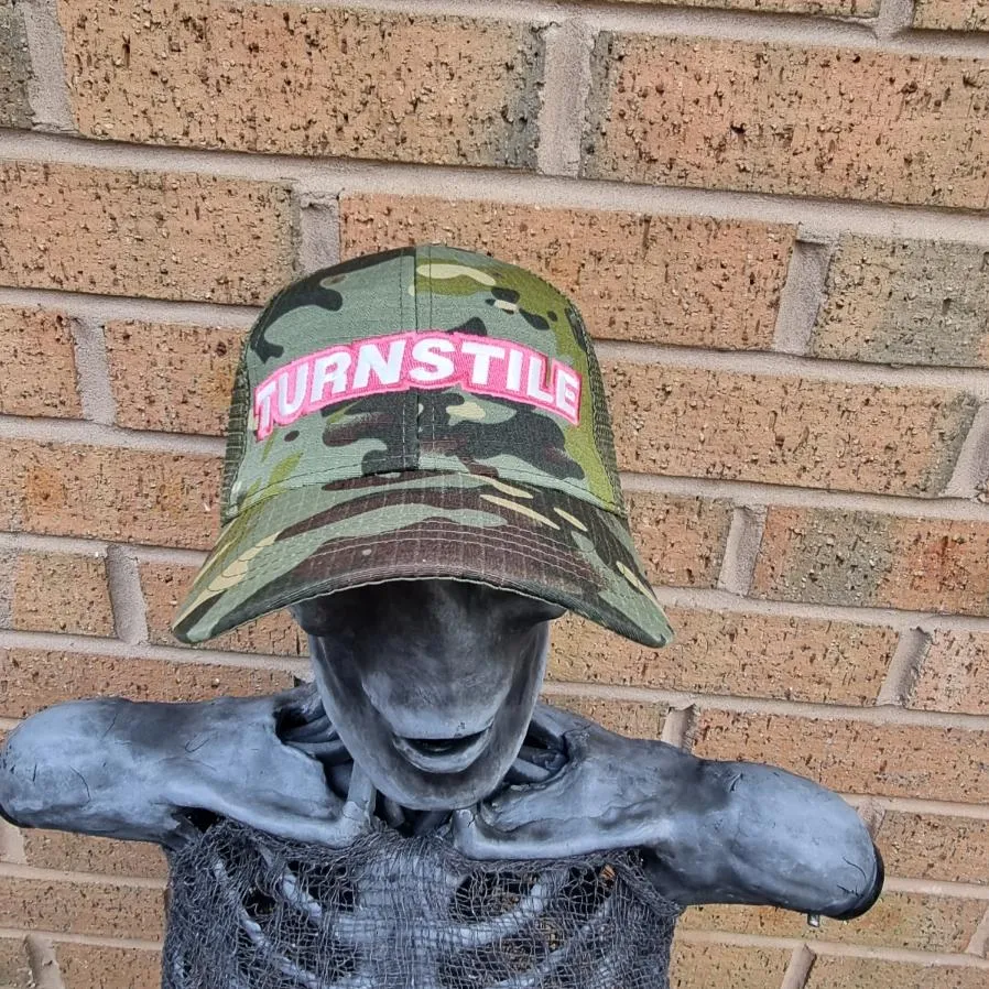 turnstile-logo-camo-casquette-trucker-phosphorescente image 1