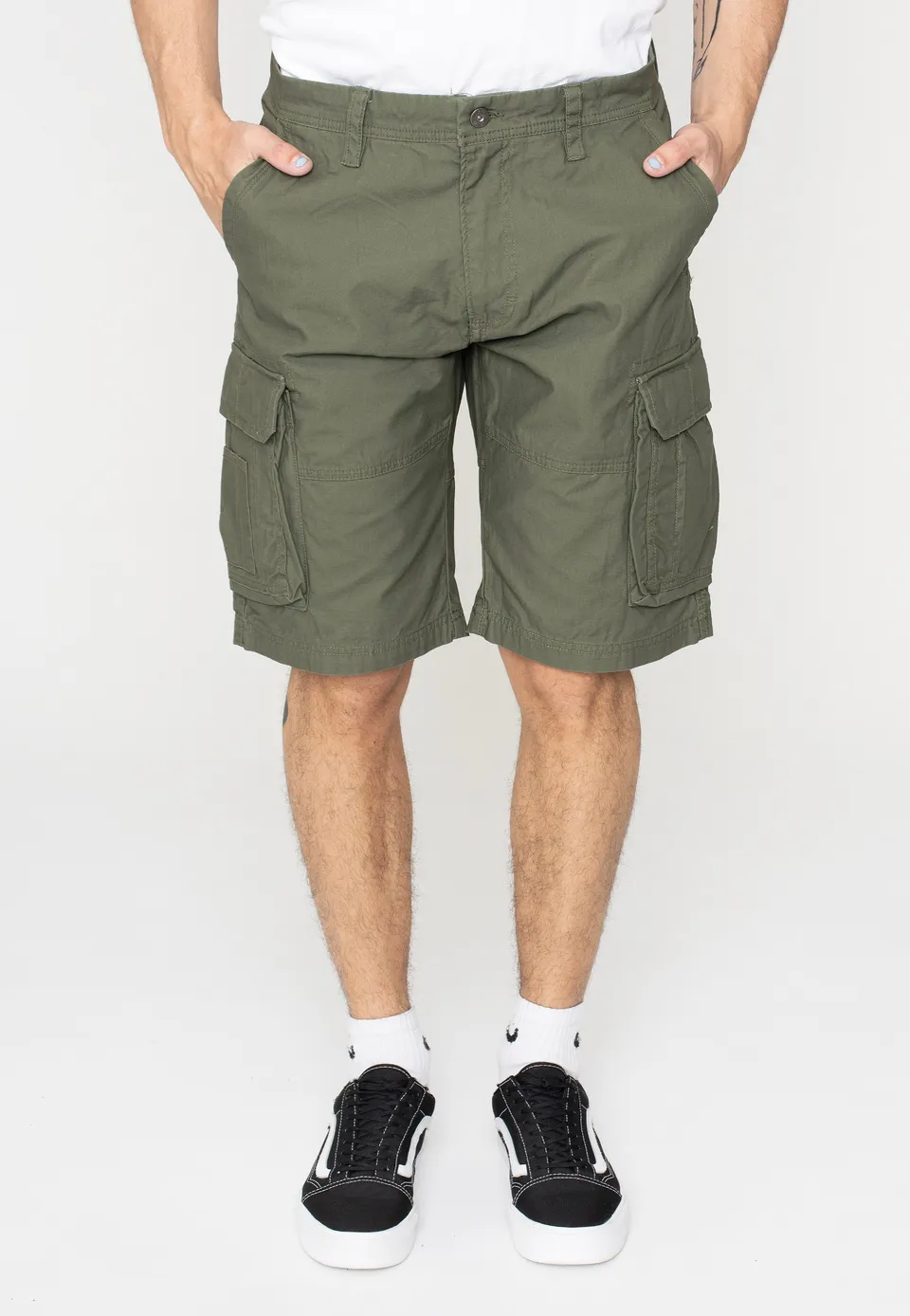 vintage-industries-rowing-olive-short-cargo-vert image 1