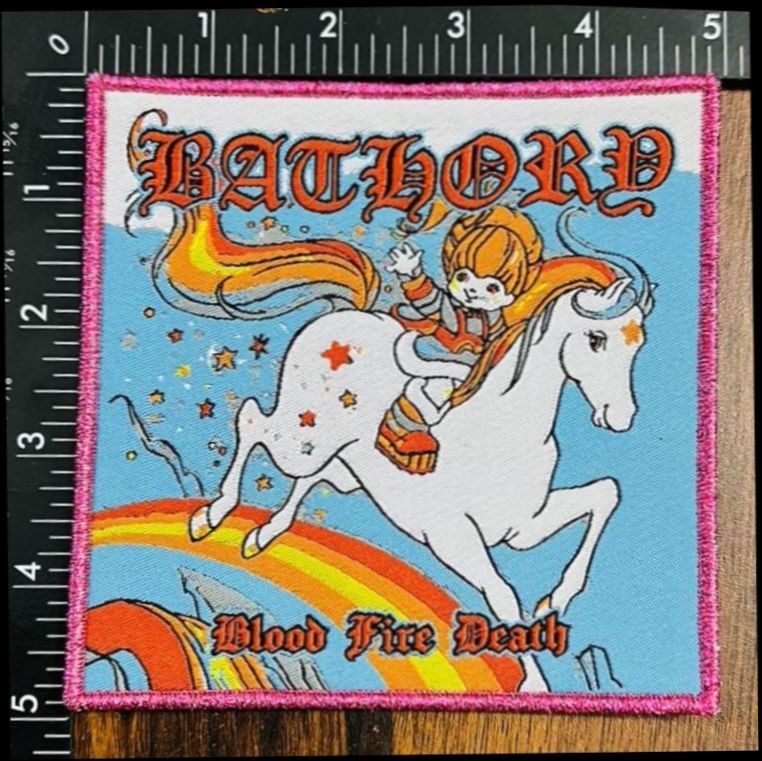 bathory-blood-fire-death-patch-tiss-bordure-rose image 7