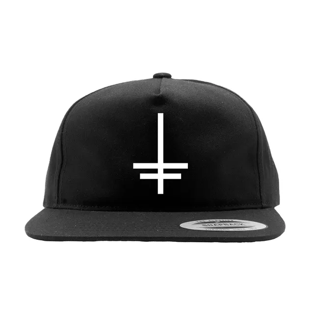 twitching-tongues-logo-casquette-noire-brod-e image 1