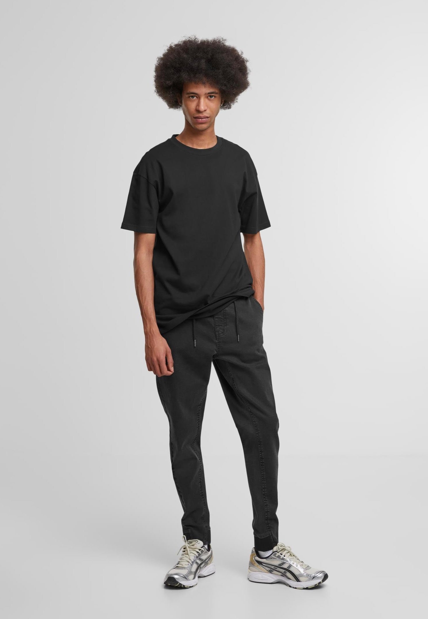 urban-classics-antifit-denim-black-washed-jean-homme image 2