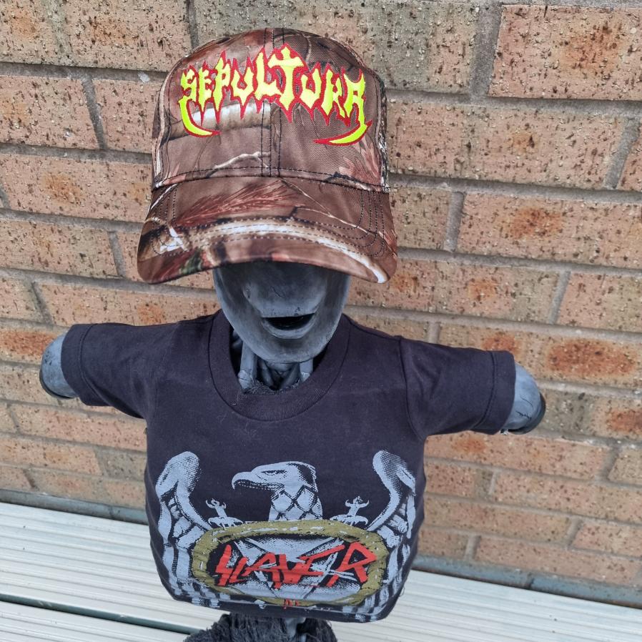 sepultura-old-logo-casquette-baseball-leaf-camo-phosphorescent image 1