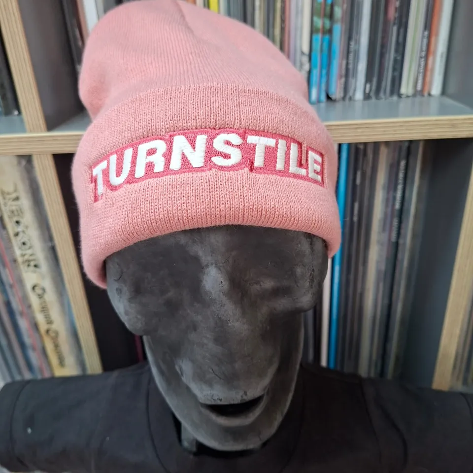 turnstile-logo-bonnet-rose-phosphorescent-brod image 1