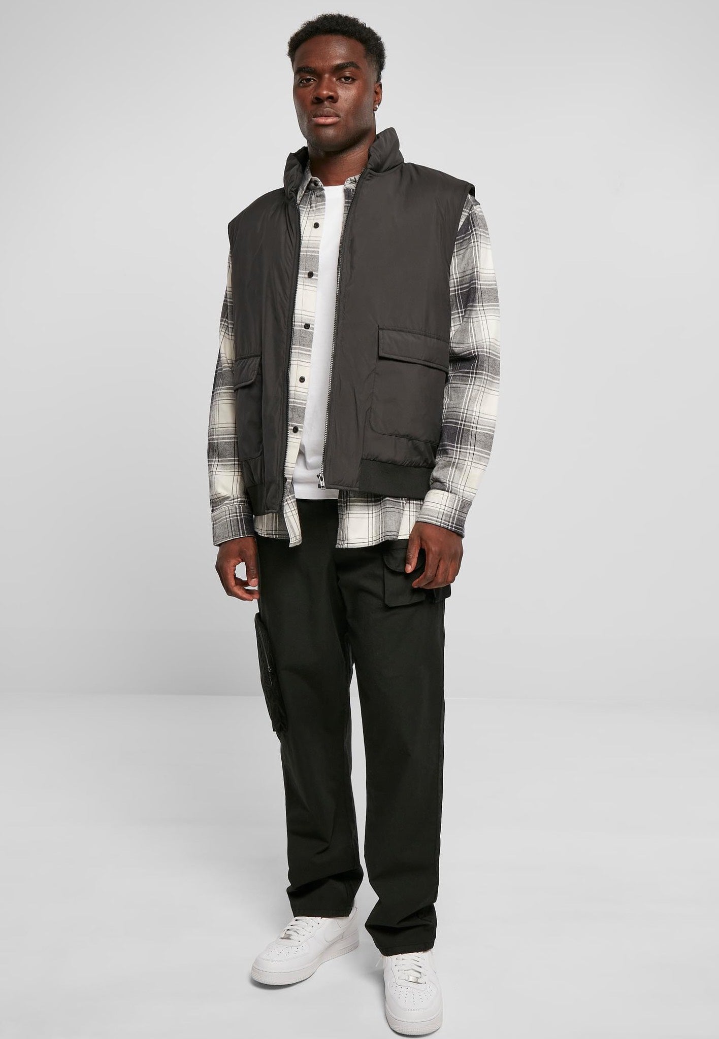 urban-classics-clean-puffer-gilet-noir-streetwear image 6