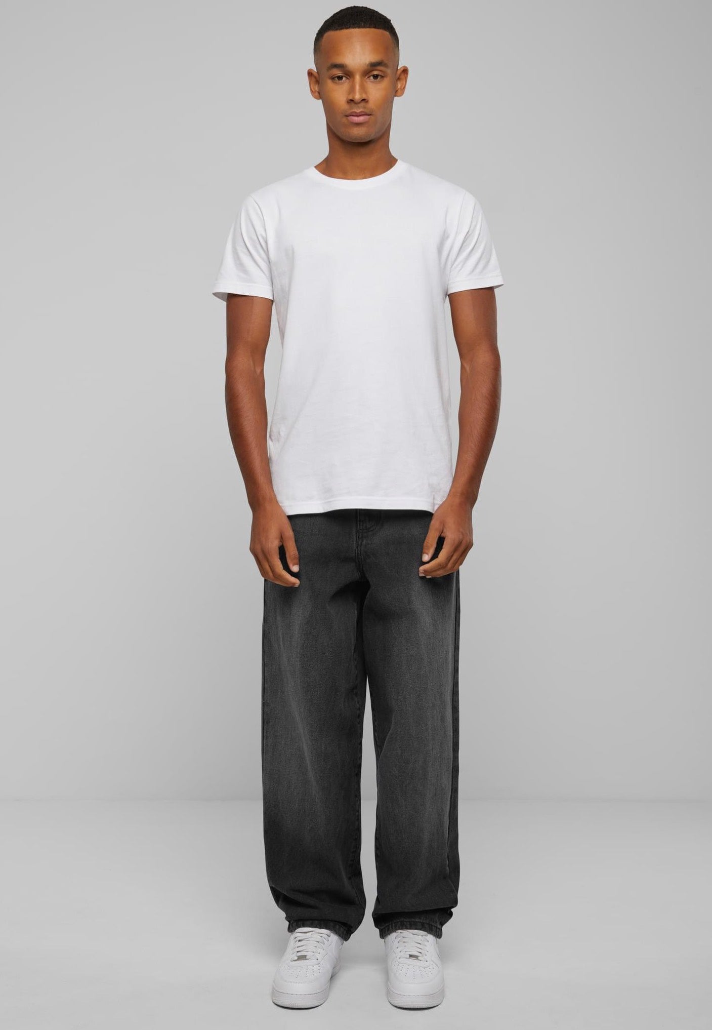 urban-classics-heavy-ounce-baggy-fit-jean-baggy-black-washed image 5