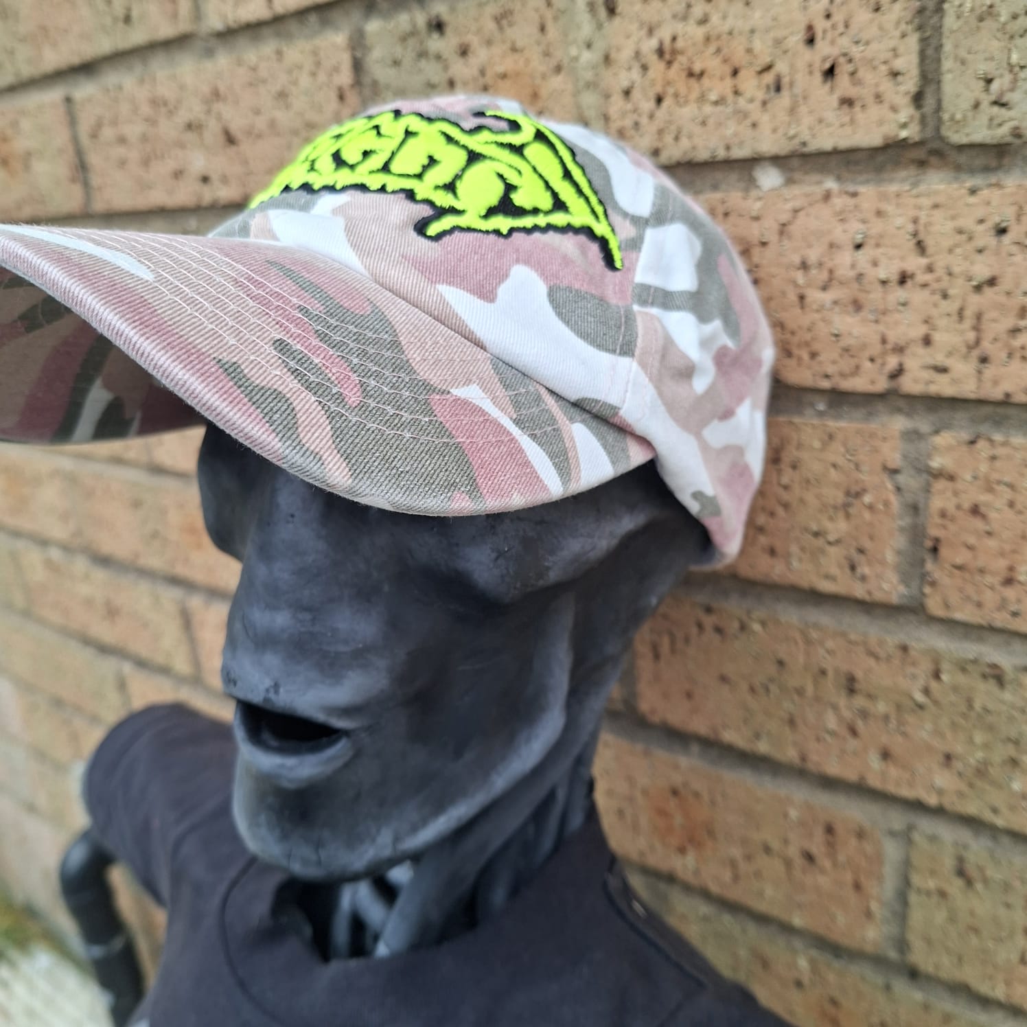 gorguts-casquette-dad-cap-camo-rose-logo-phospho image 3