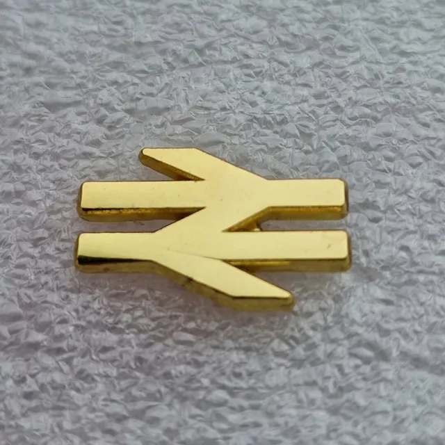 sleaford-mods-pin-s-mail-petit-logo-groupe image 1