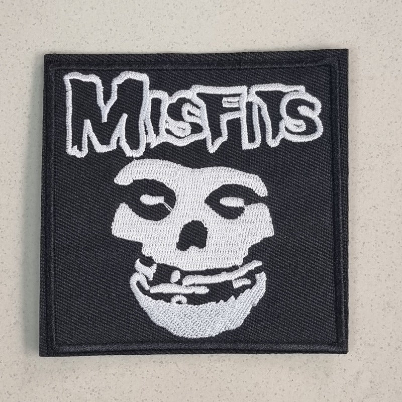 misfits-skull-carr-petit-patch-cusson image 1
