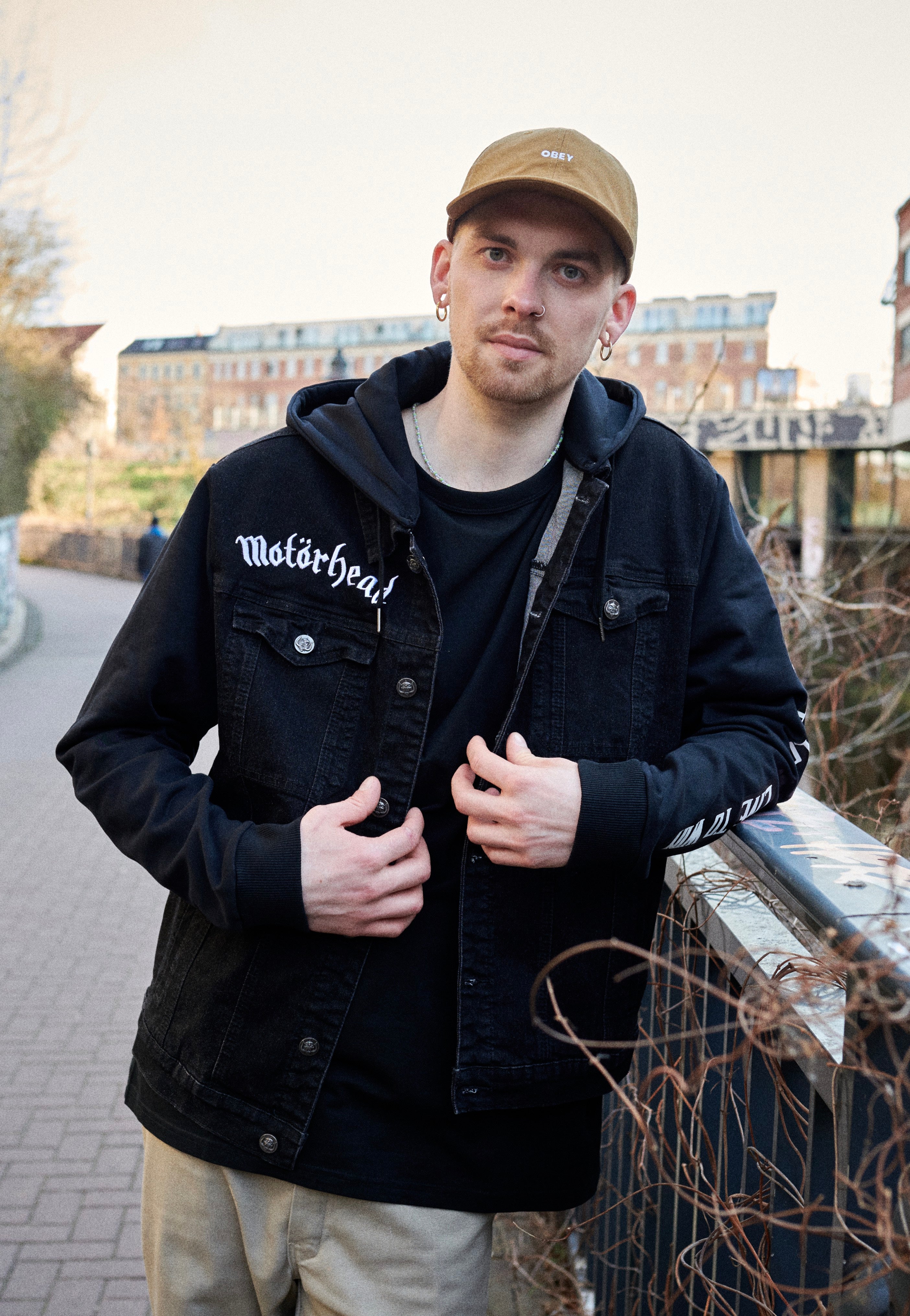 brandit-x-mot-rhead-cradock-veste-en-jean-noir-denim image 2