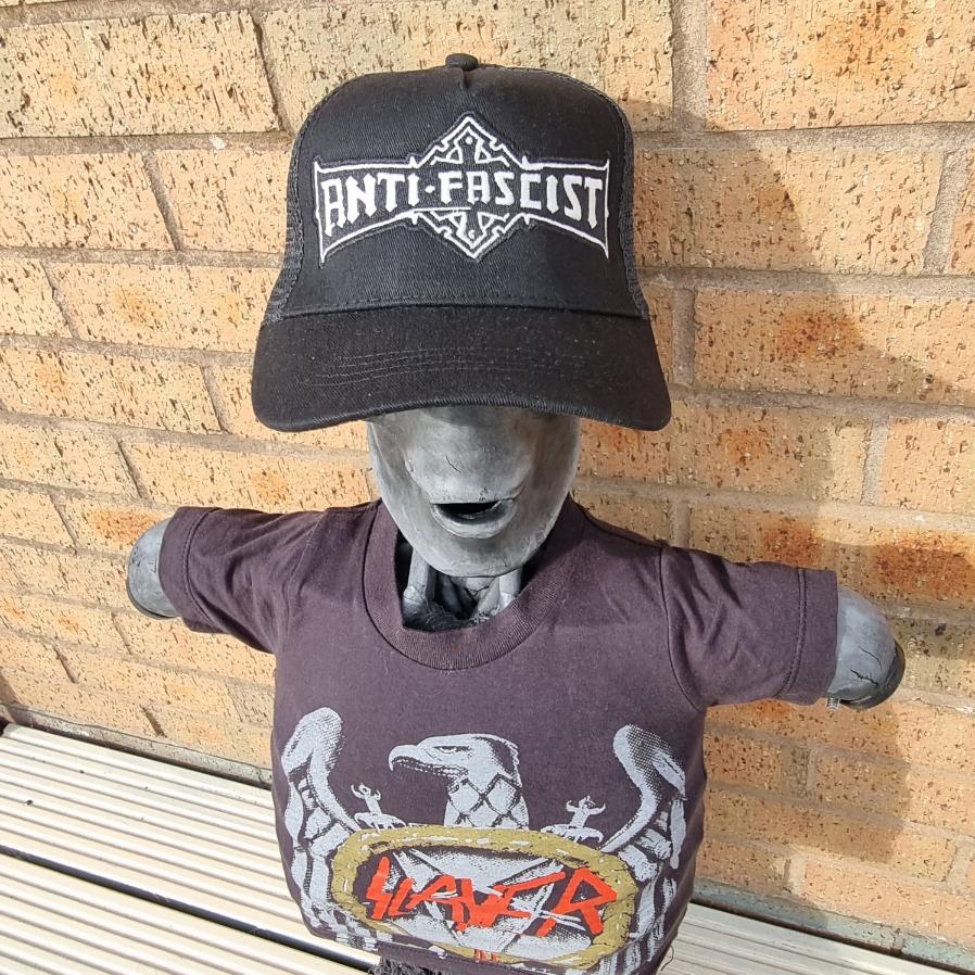 783punx-anti-fascist-bolt-thrower-casquette-trucker-blanche-phospho image 1