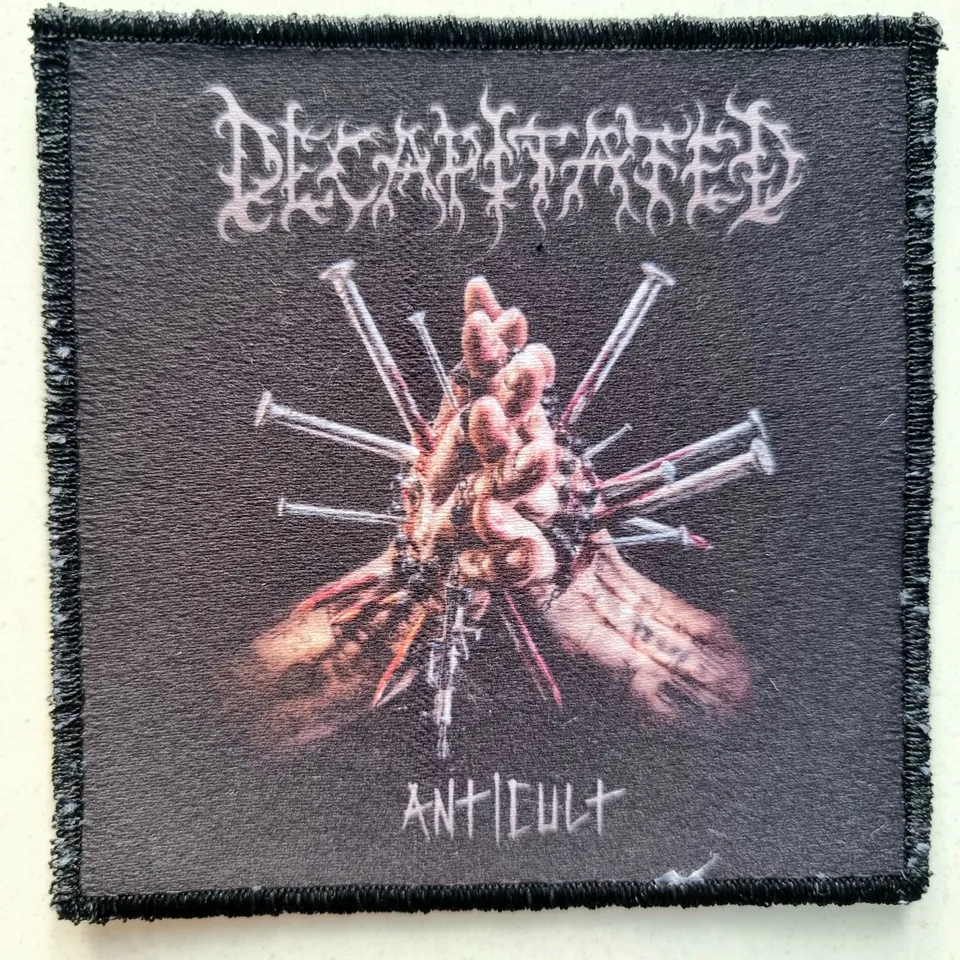decapitated-patch-anticult-cusson-coudre image 1