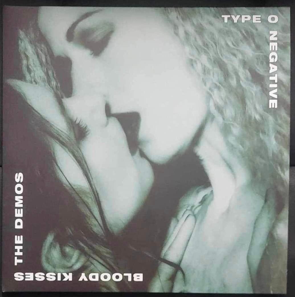 type-o-negative-bloody-kisses-demos-double-vinyle-vert-splatter-2lp image 1