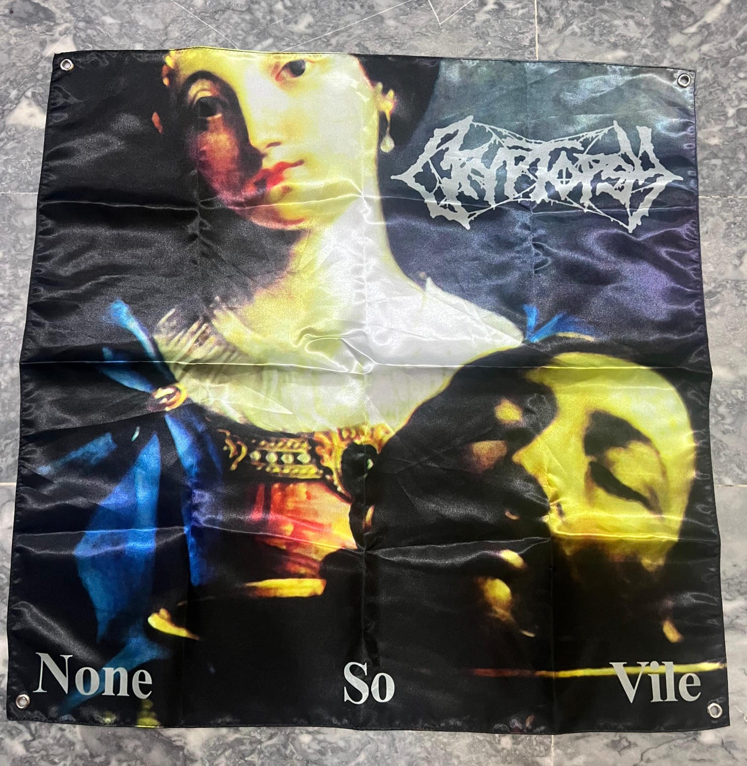 cryptopsy-none-so-vile-drapeau-textile-70x70-death-metal image 1