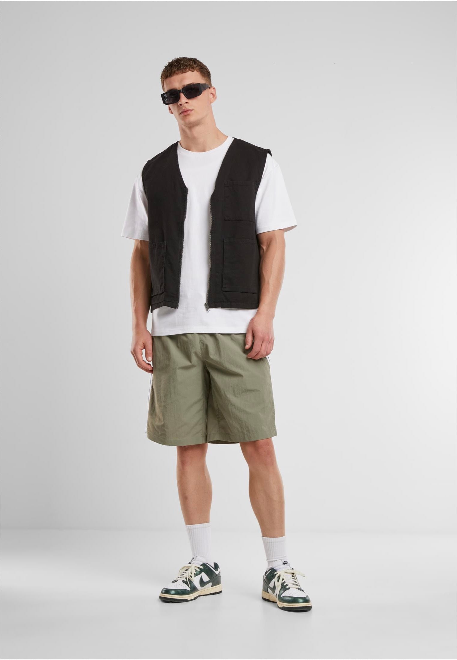 urban-classics-patched-stripe-paleolive-board-short-vert image 4