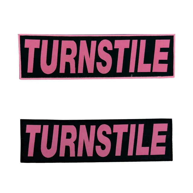 turnstile-logo-patch-tiss-oversized-bordure-noire-30-cm image 1