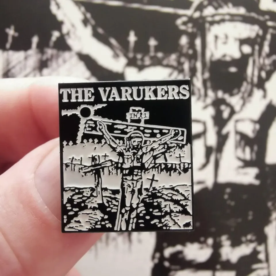 the-varukers-another-religion-another-war-pin-s-petit image 1