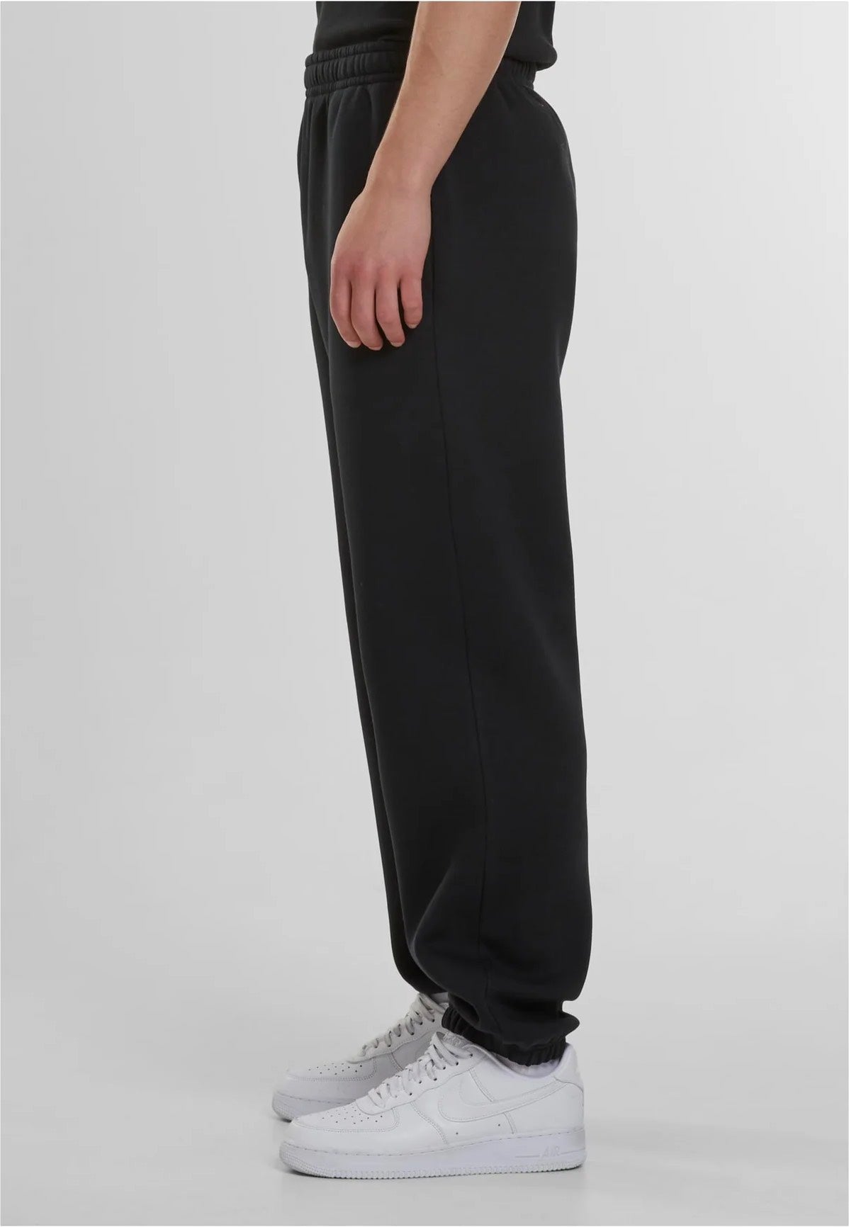 urban-classics-fluffy-black-pantalon-jogging-noir image 4