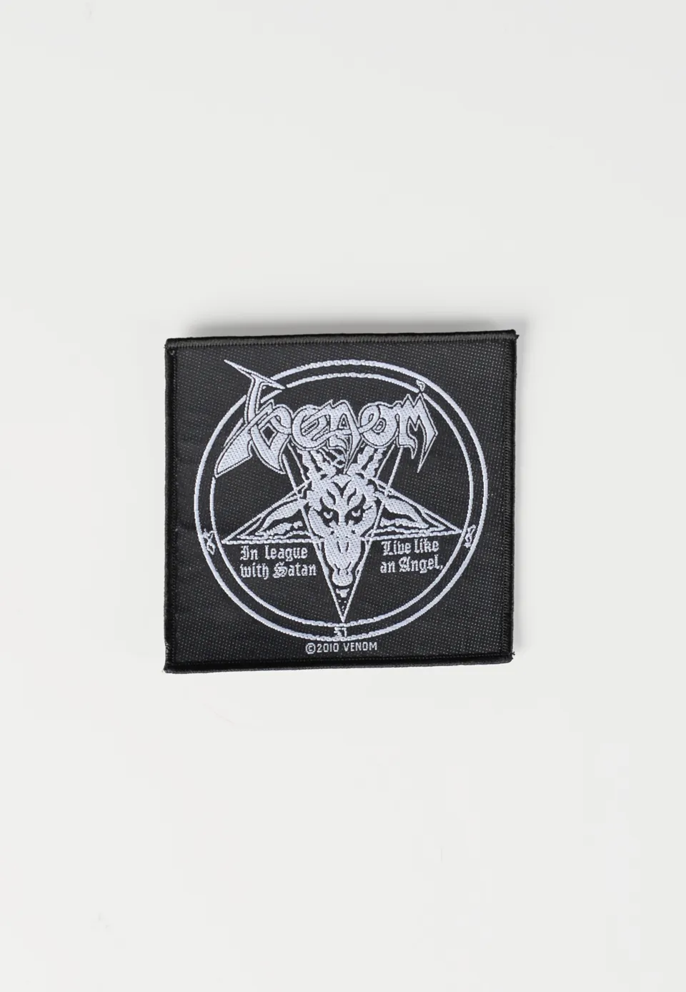 venom-in-league-with-satan-patch-cusson-noir image 1
