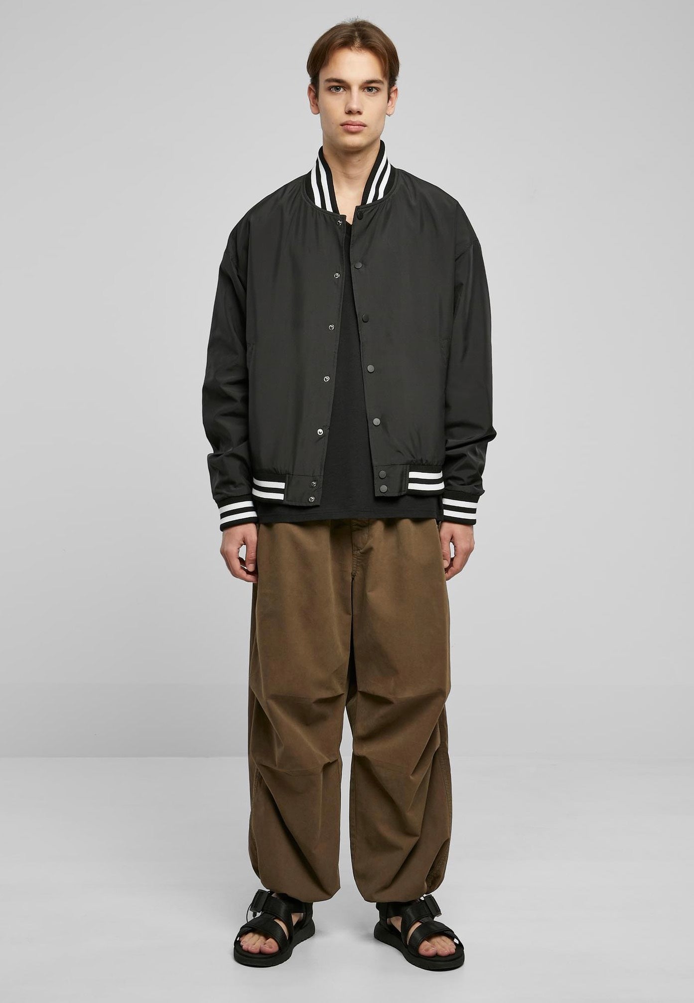urban-classics-light-college-black-veste-college-homme image 2
