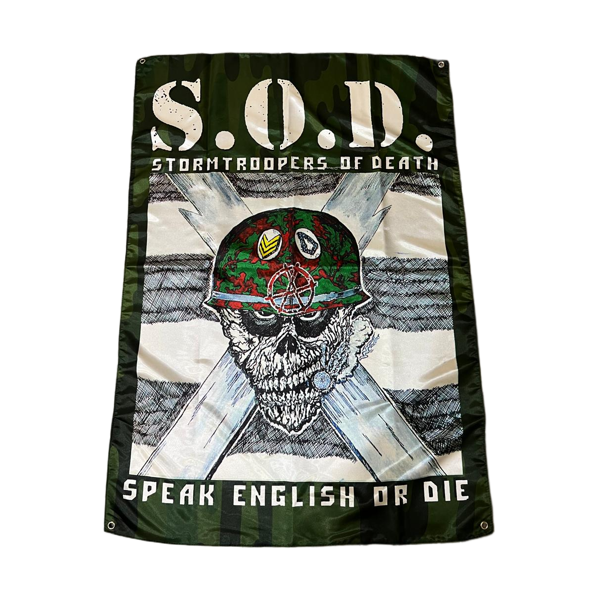 s-o-d-speak-english-or-die-drapeau-mural-100x70 image 1