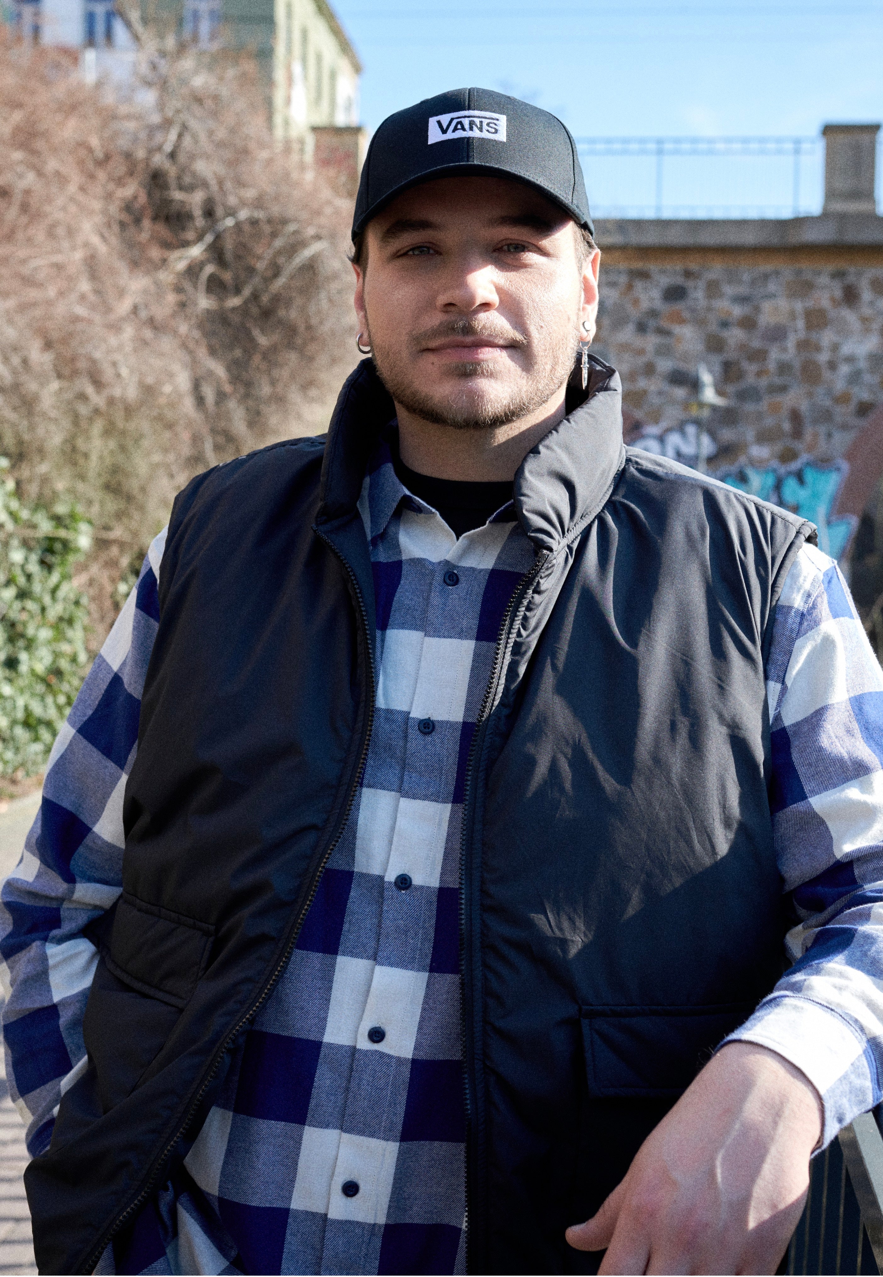 urban-classics-clean-puffer-gilet-noir-streetwear image 2