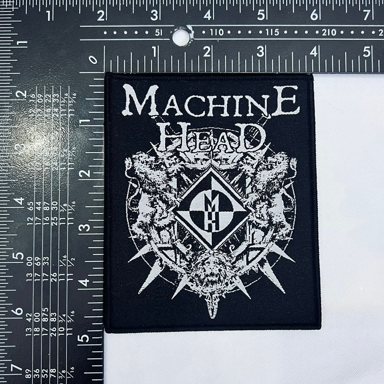 machine-head-bloodstone-diamonds-patch-bordure-noire image 3