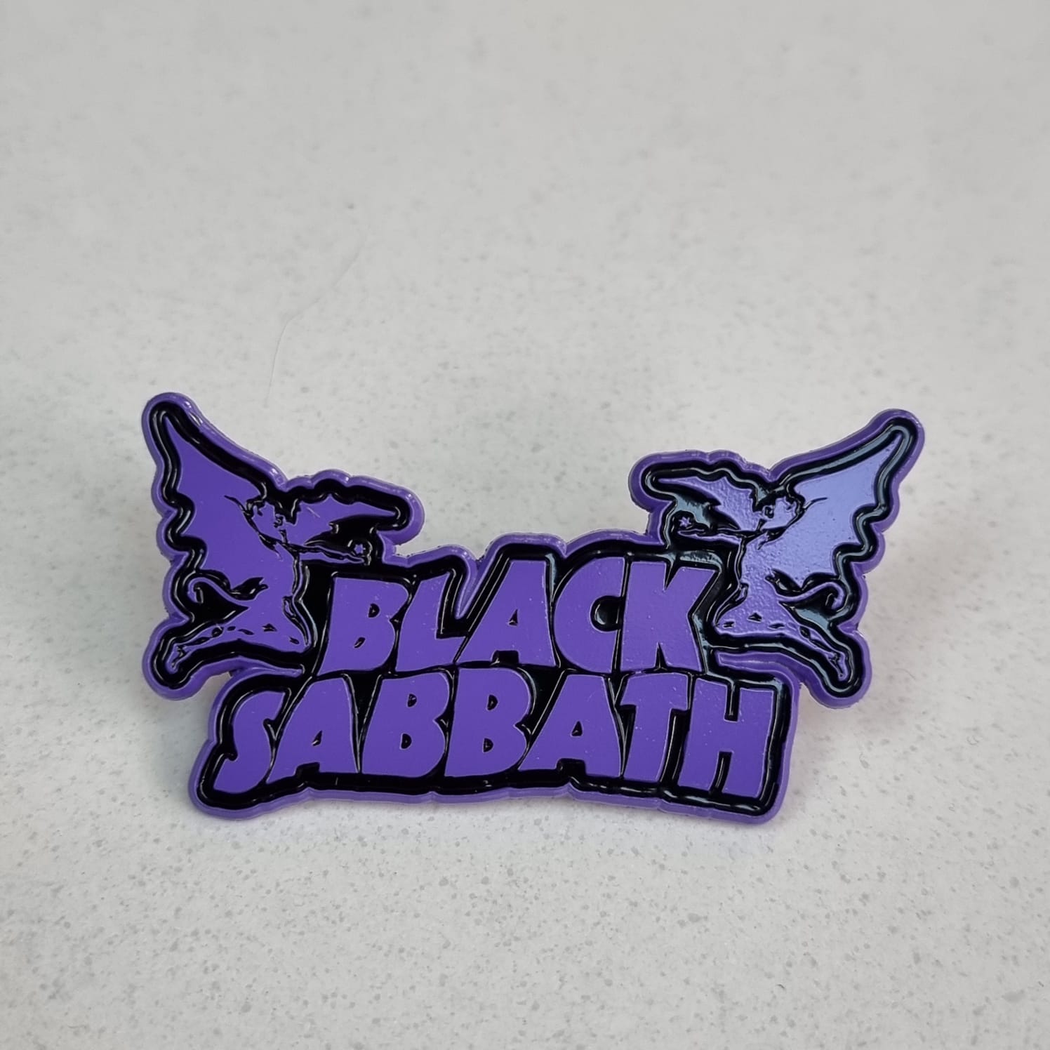 black-sabbath-logo-pin-s-mail-58-mm-violet image 4