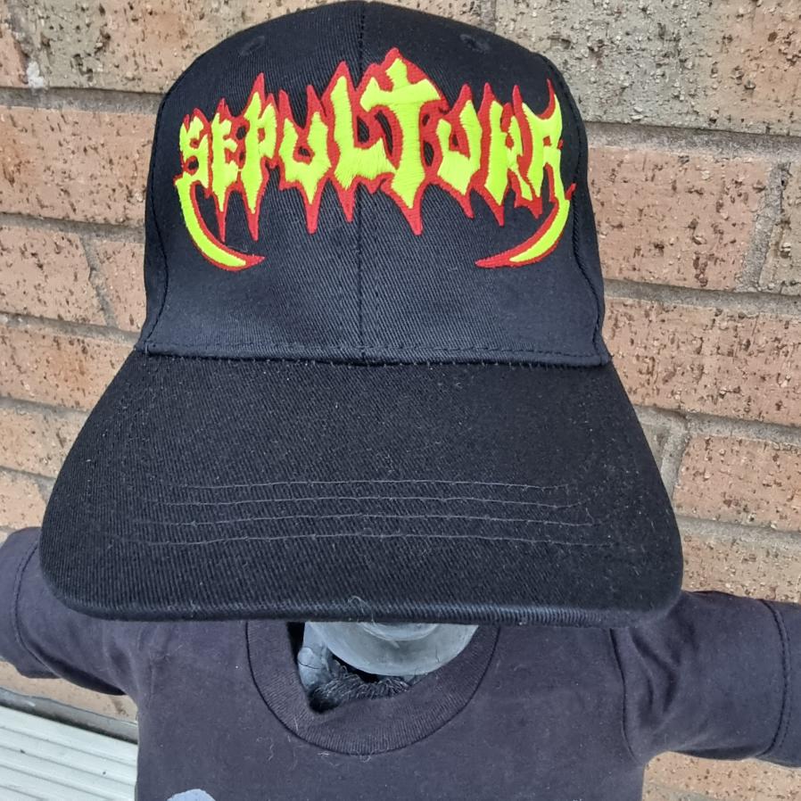 sepultura-old-logo-casquette-baseball-phosphorescente image 3
