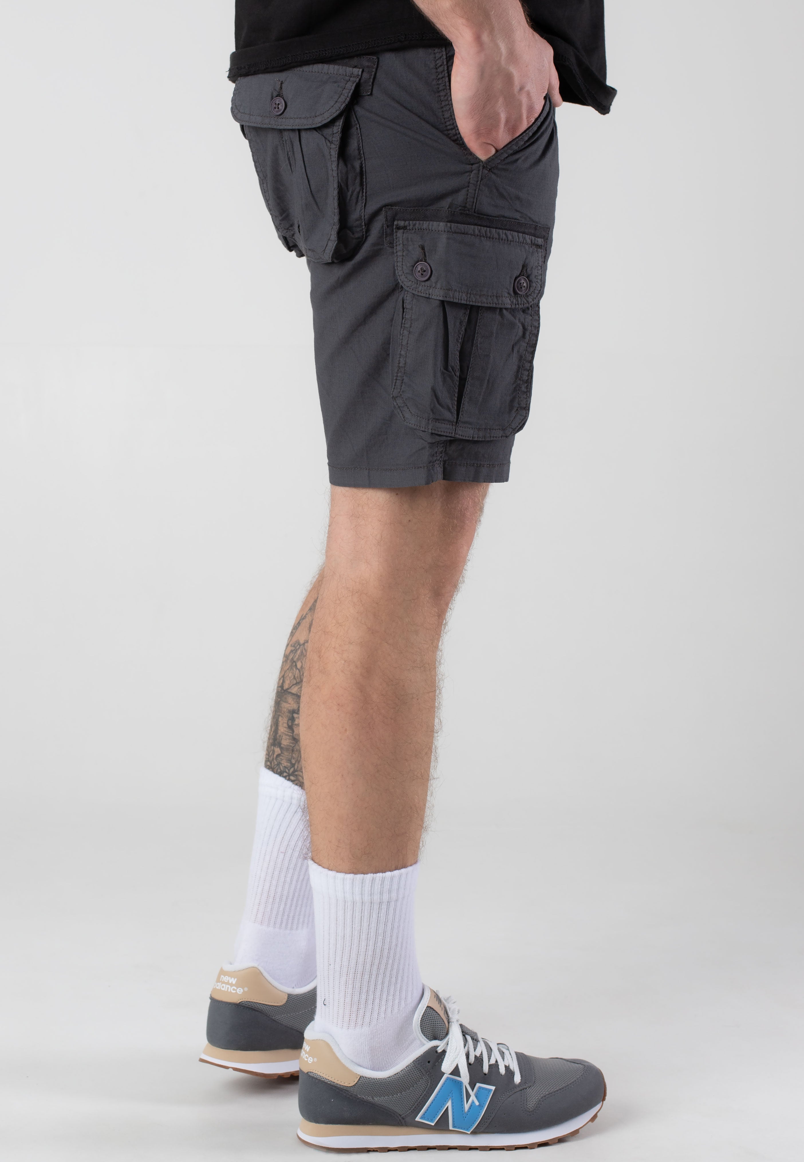 indicode-lanny-short-gris-fonc-homme-streetwear-coton image 2