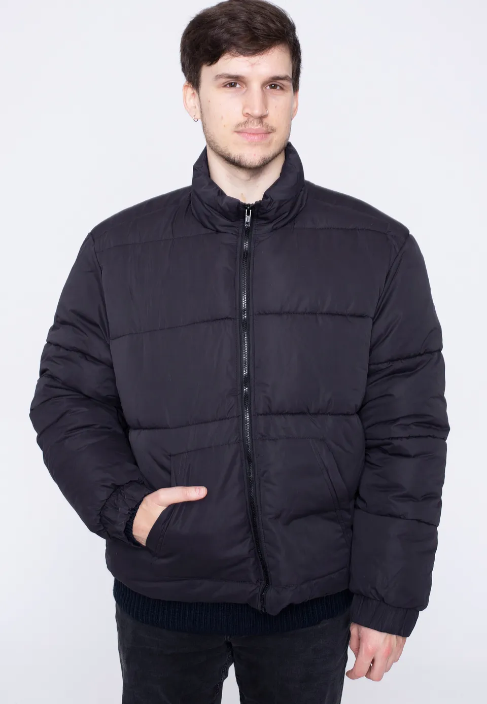 urban-classics-cropped-down-veste-matelass-e-noire-homme-m image 1