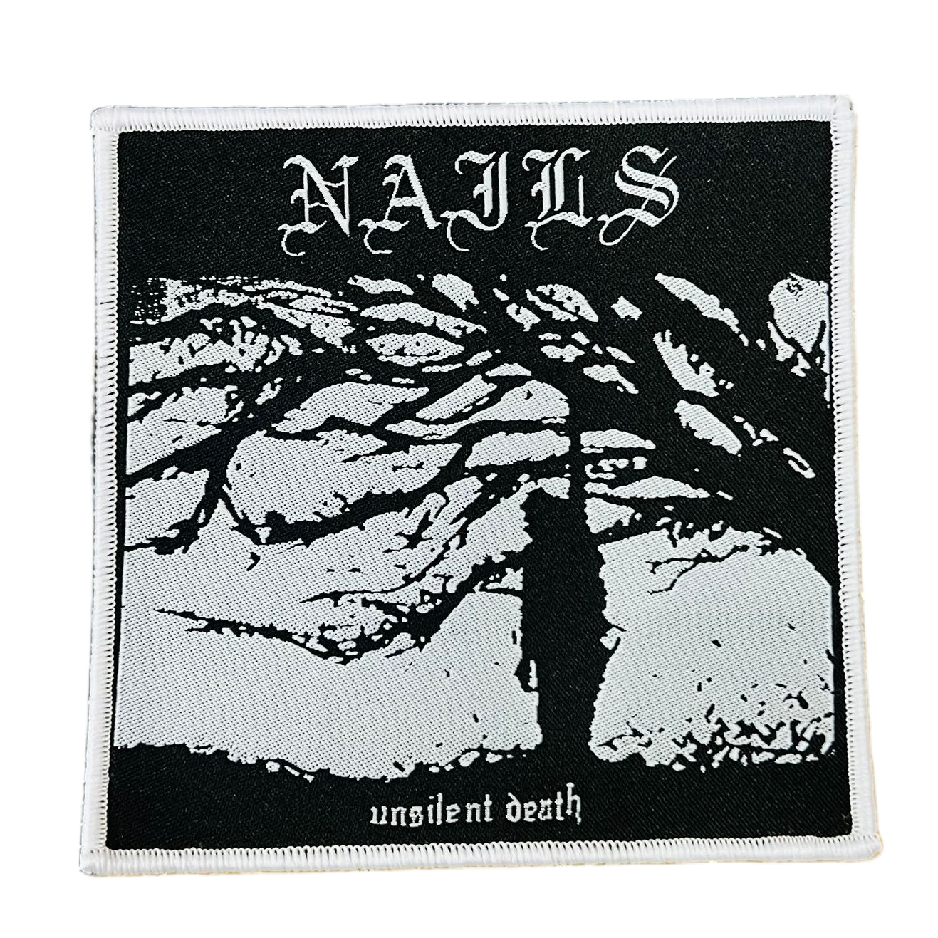 nails-unsilent-death-patch-tiss-bordure-noire image 2
