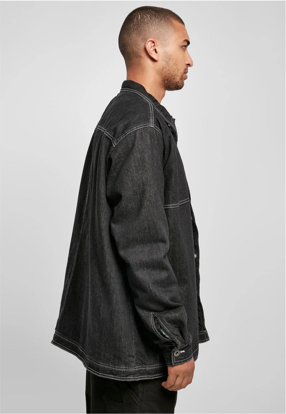 urban-classics-oversized-trucker-raw-veste-jean-noire-oversize image 5