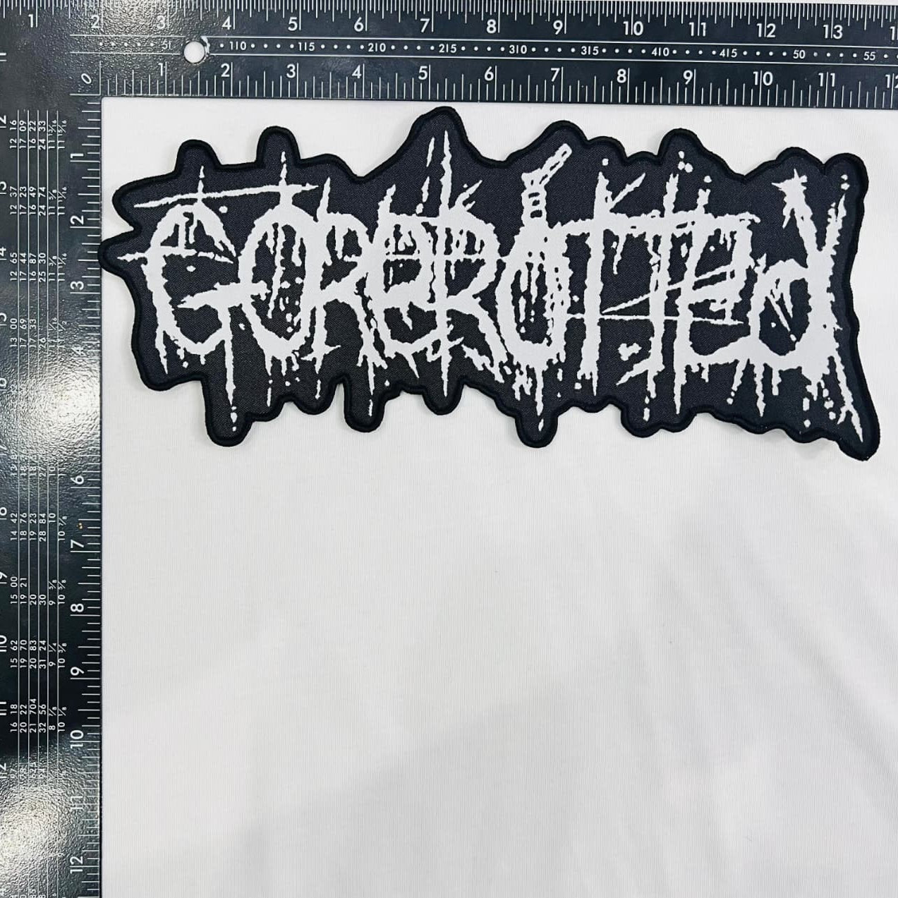 gorerotted-logo-patch-tiss-oversized-noir-et-rouge image 5