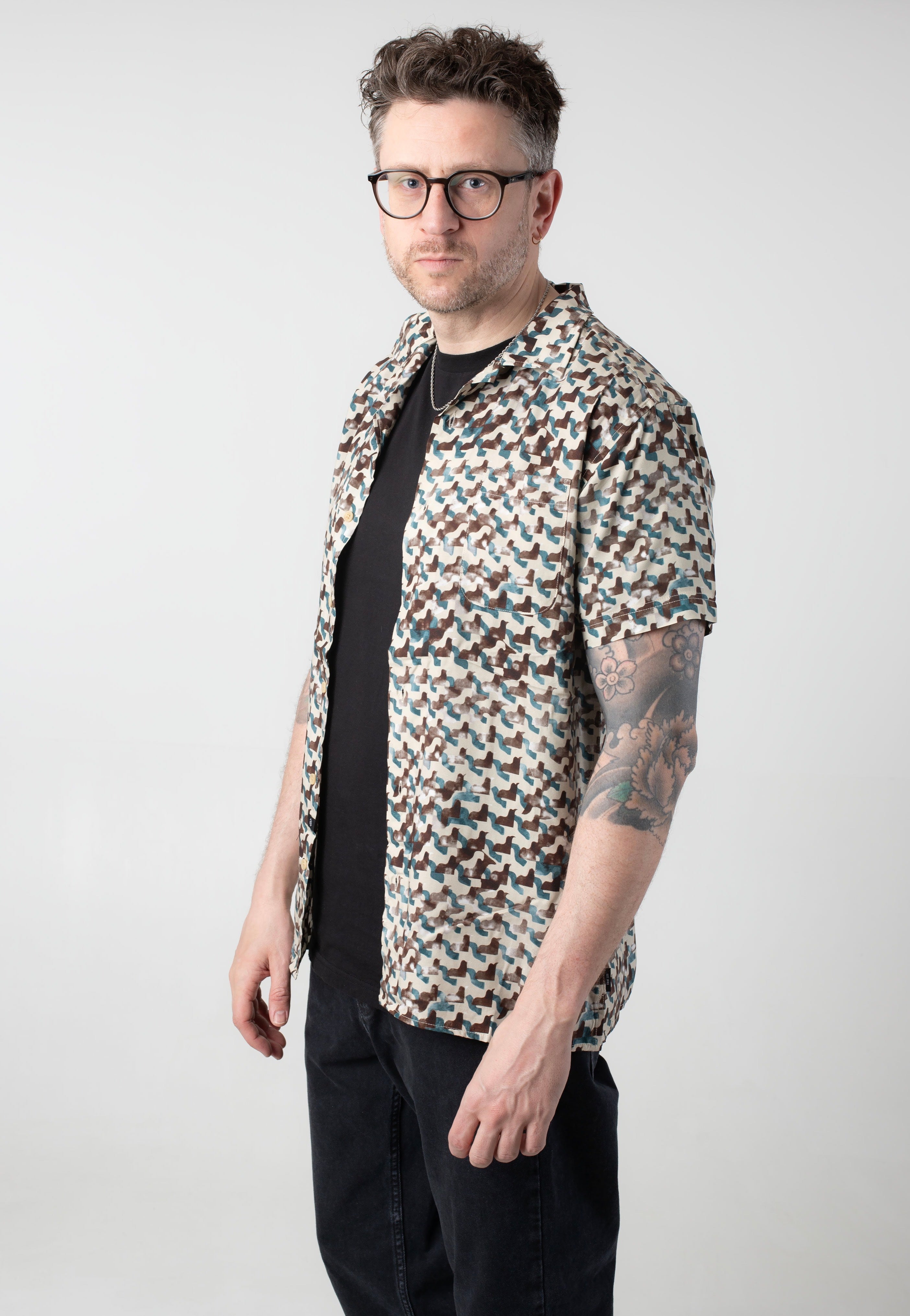 indicode-rames-hydro-shirt-noir-viscose-homme image 2