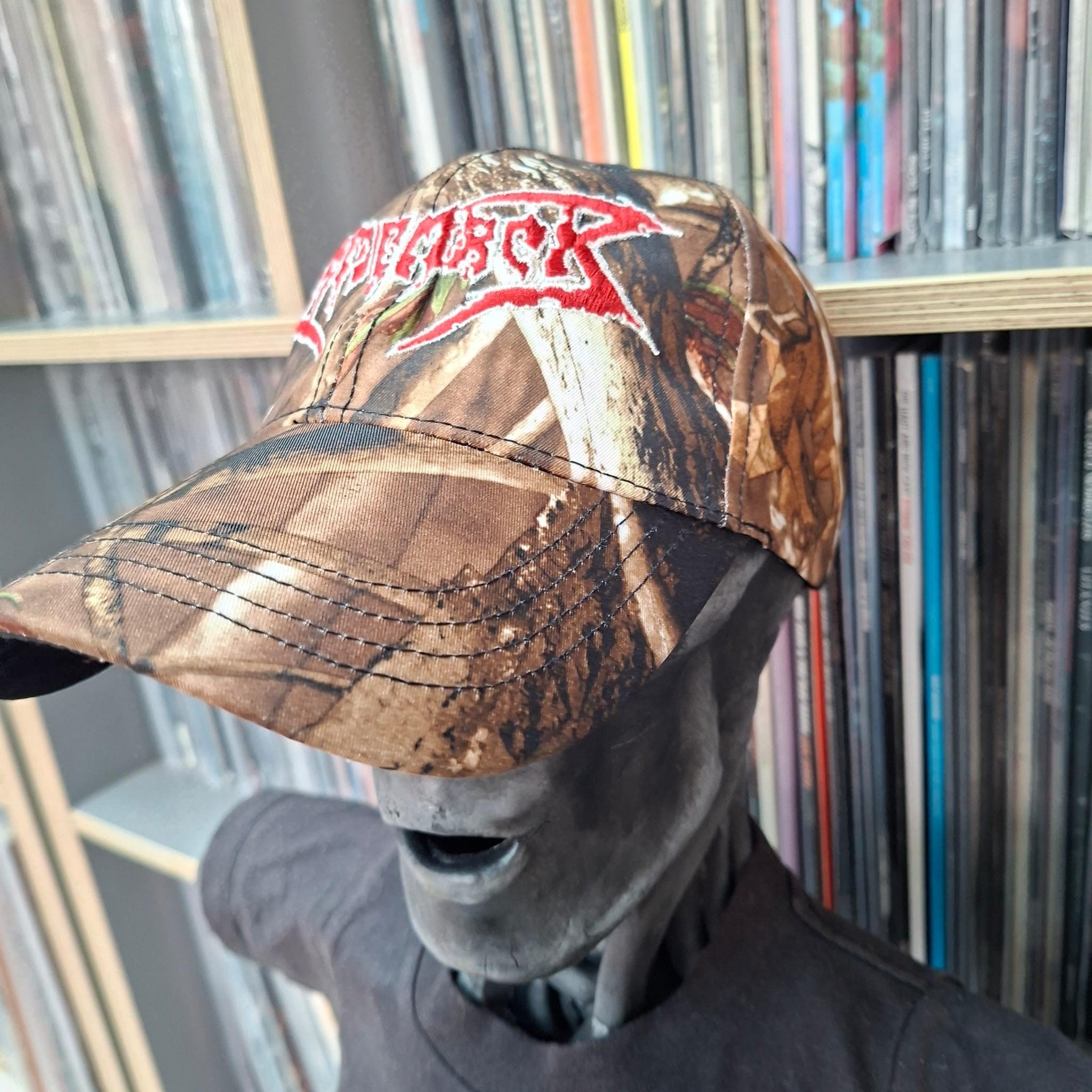 783punx-dismember-logo-leaf-casquette-baseball-rouge image 2