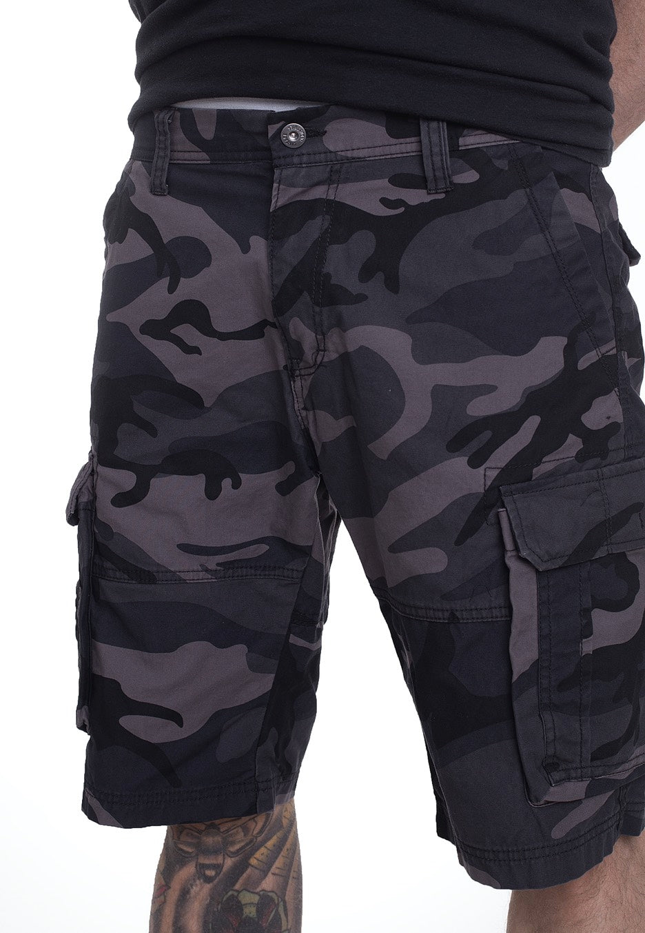 vintage-industries-rowing-dark-camo-short-camouflage-homme image 5