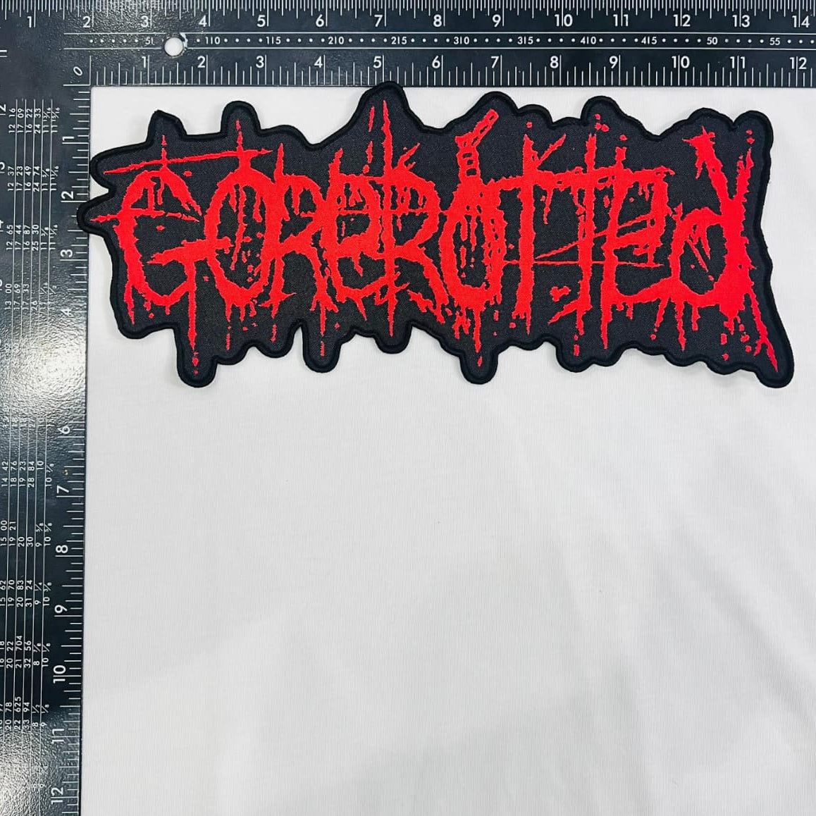 gorerotted-logo-patch-tiss-oversized-noir-et-rouge image 3