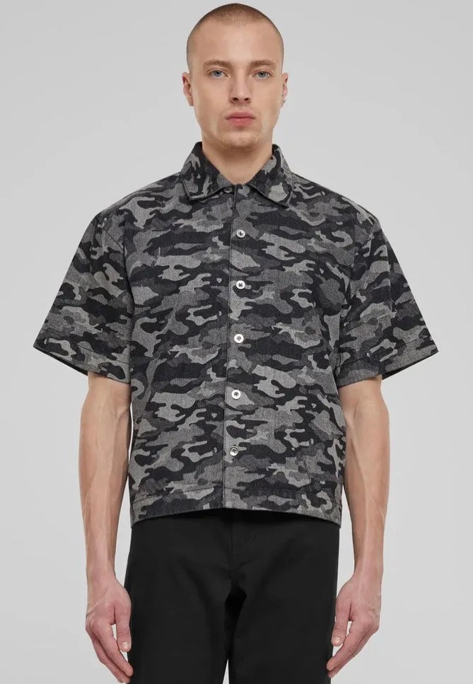 urban-classics-laser-printed-boxy-t-shirt-blacklasercamo image 1