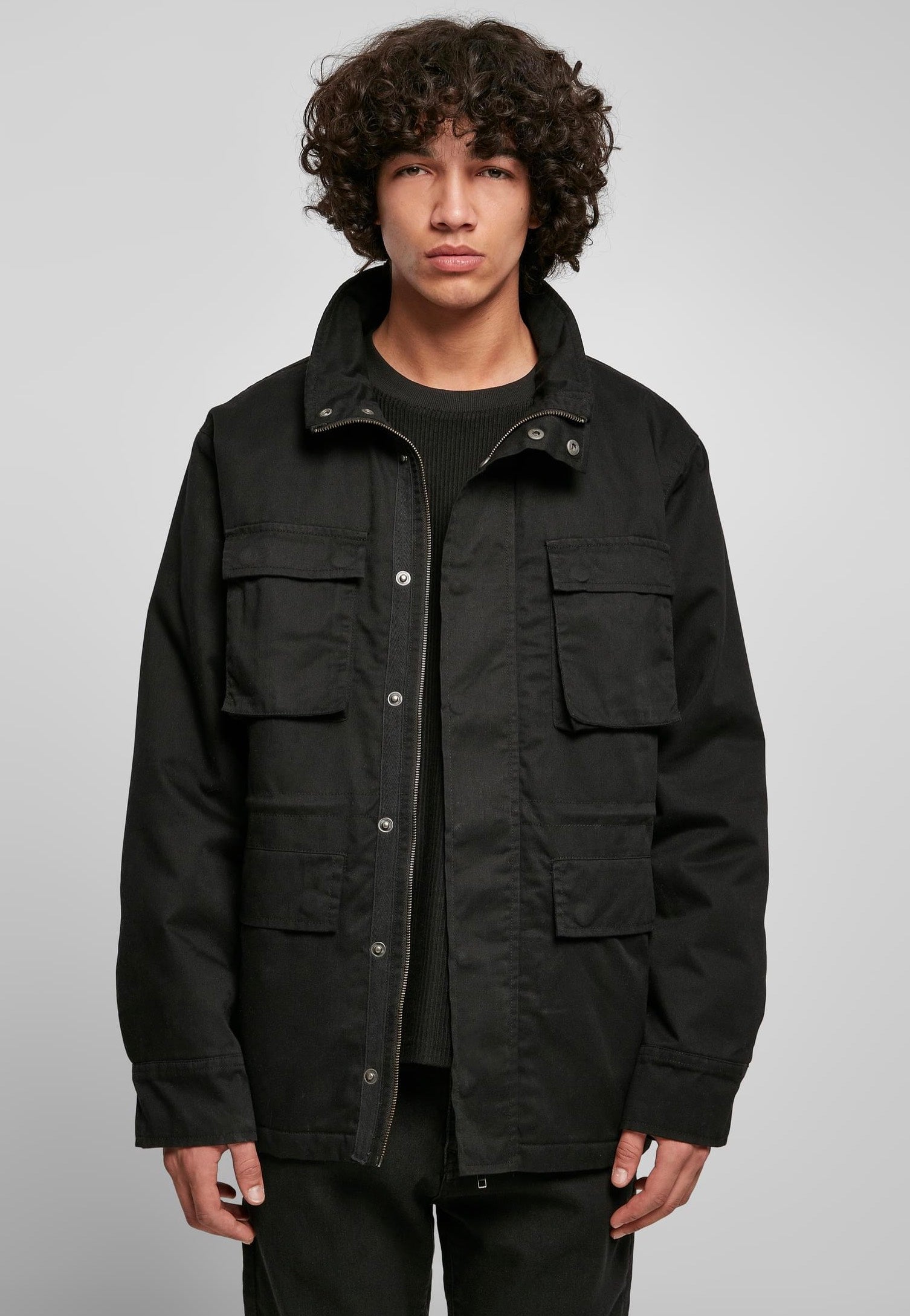 urban-classics-big-m-65-veste-noire-homme-streetwear image 3