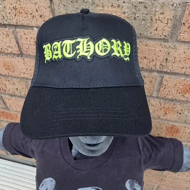 bathory-logo-casquette-trucker-phosphorescente-noire image 1
