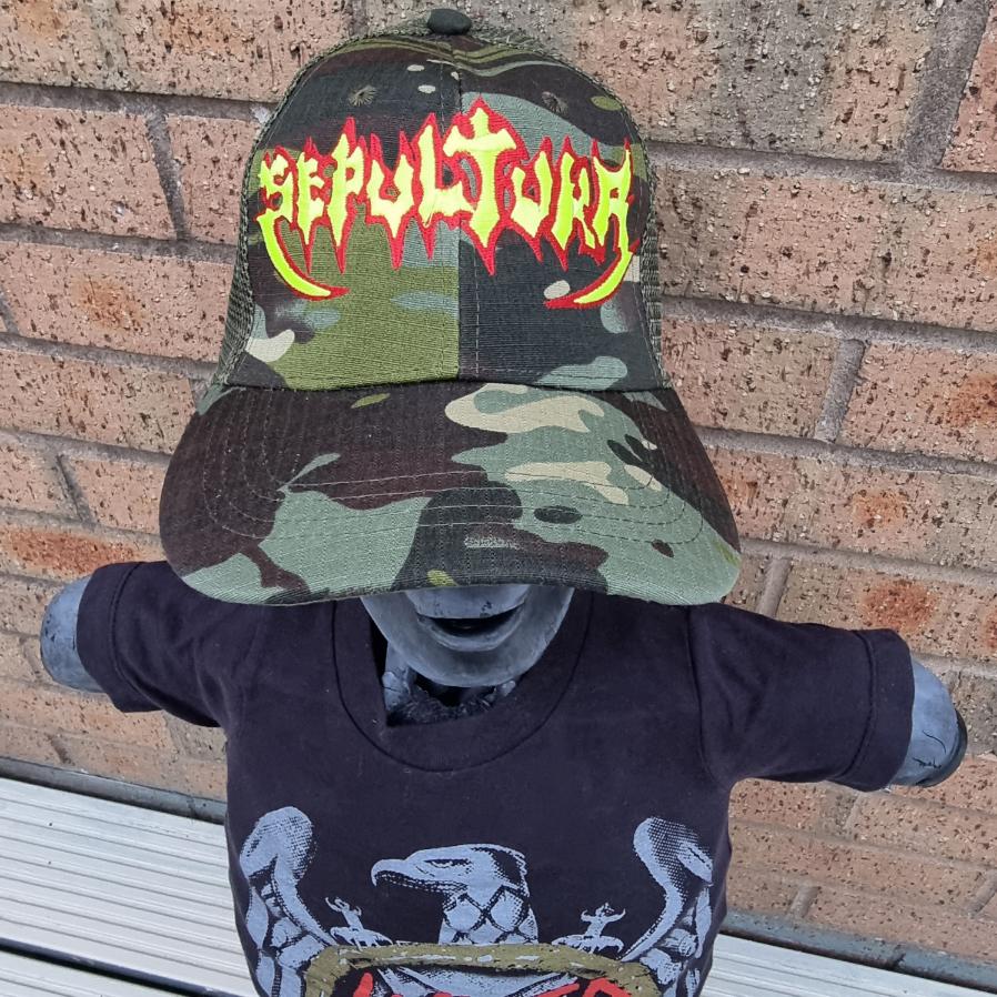 sepultura-old-logo-casquette-camo-trucker image 1