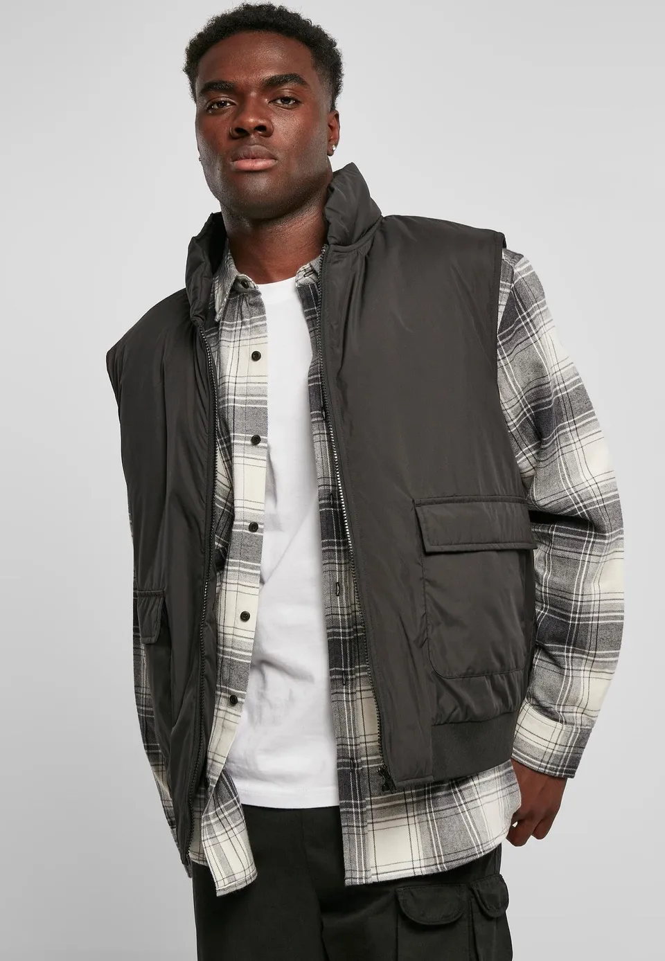 urban-classics-clean-puffer-gilet-noir-streetwear image 1