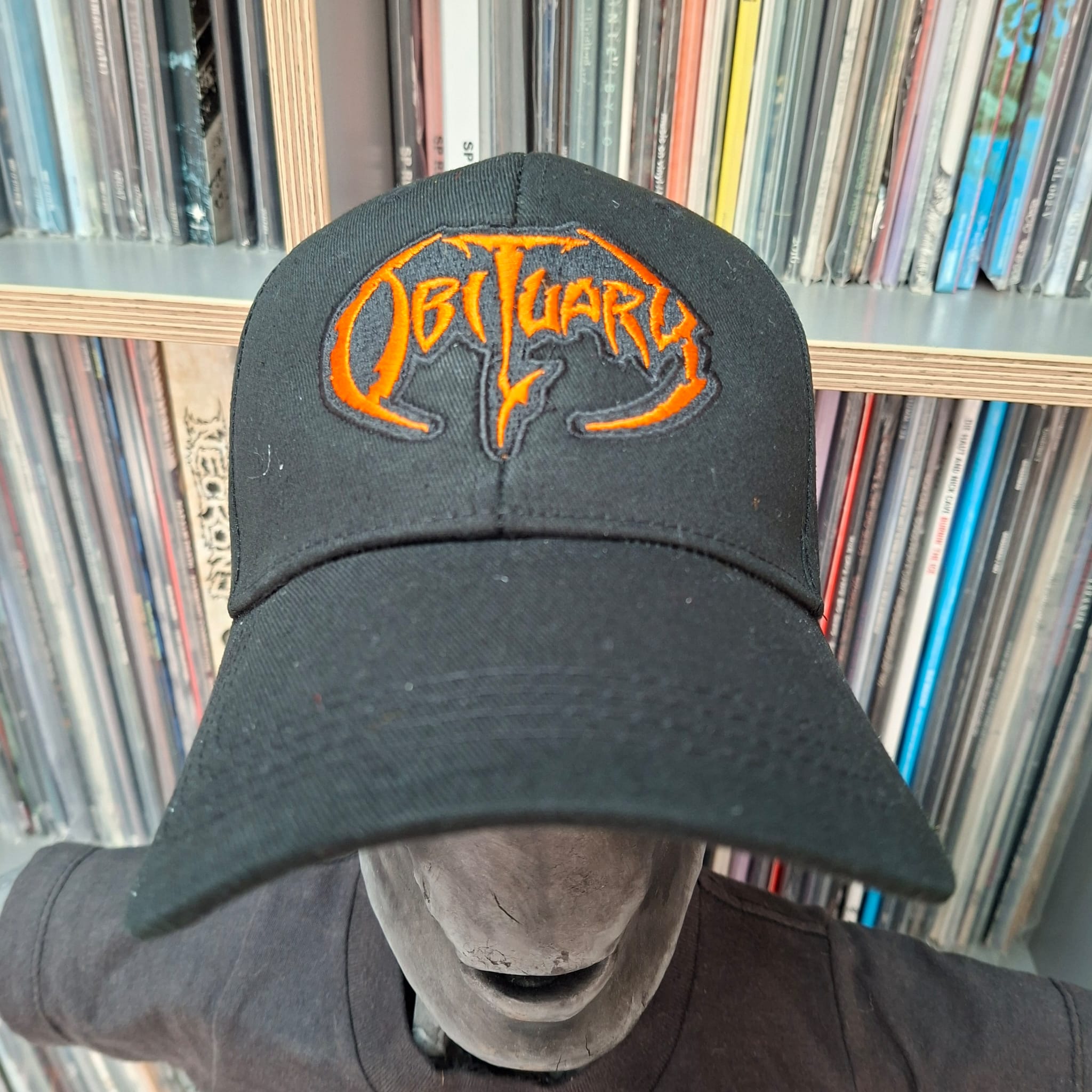 obituary-logo-orange-casquette-baseball-brod-e image 1