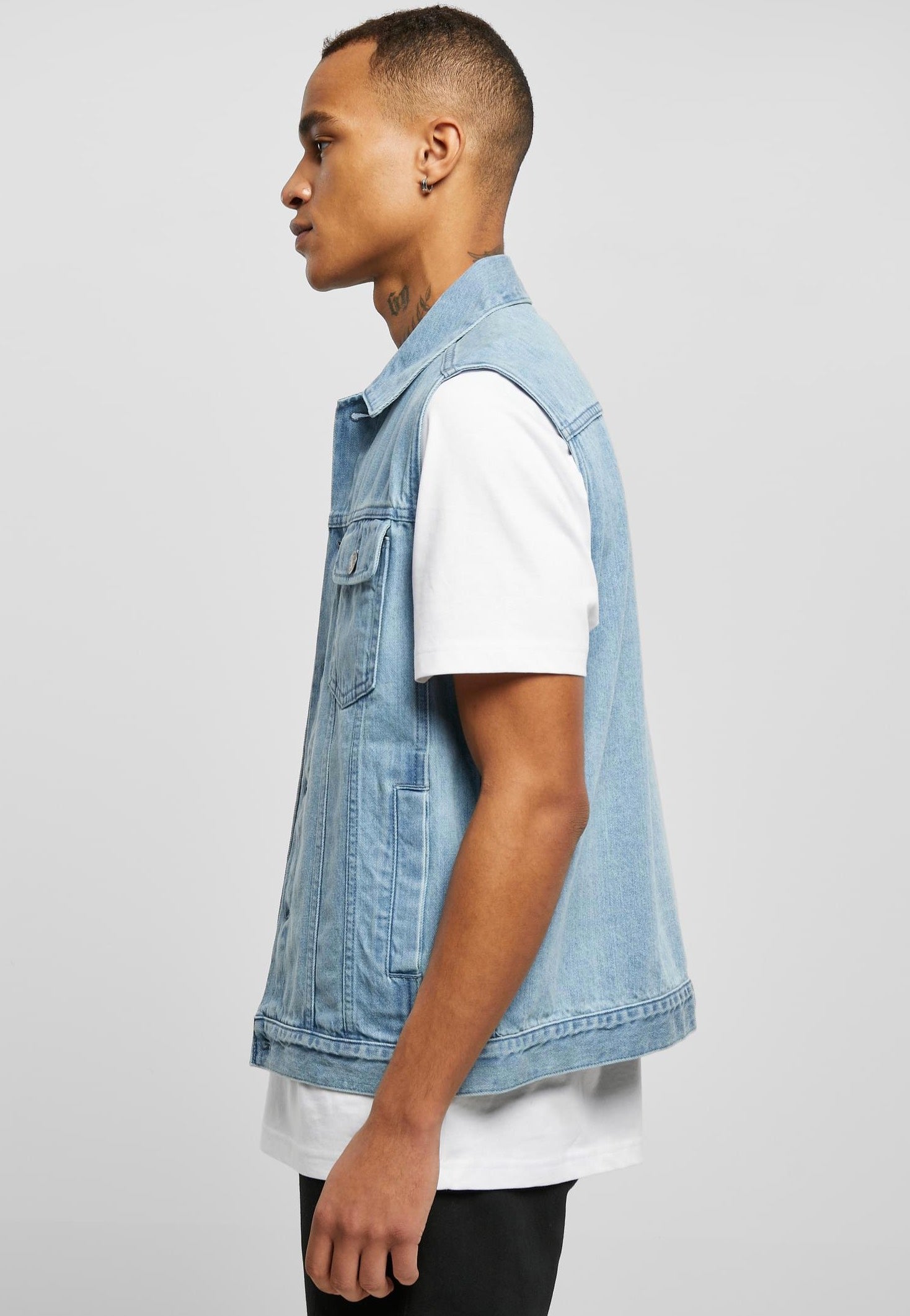 urban-classics-denim-lighter-washed-gilet-jean-bleu image 4