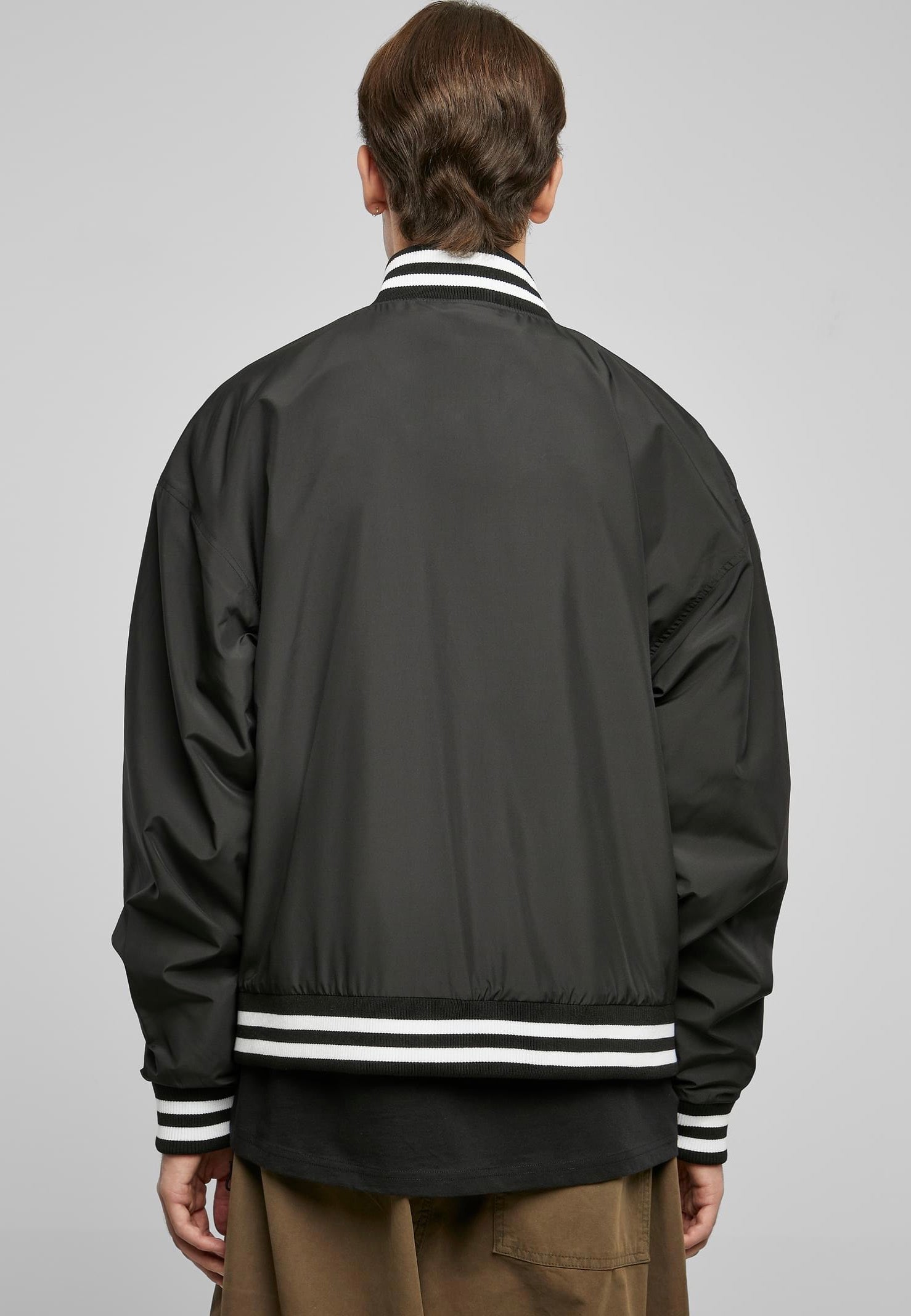 urban-classics-light-college-black-veste-college-homme image 5